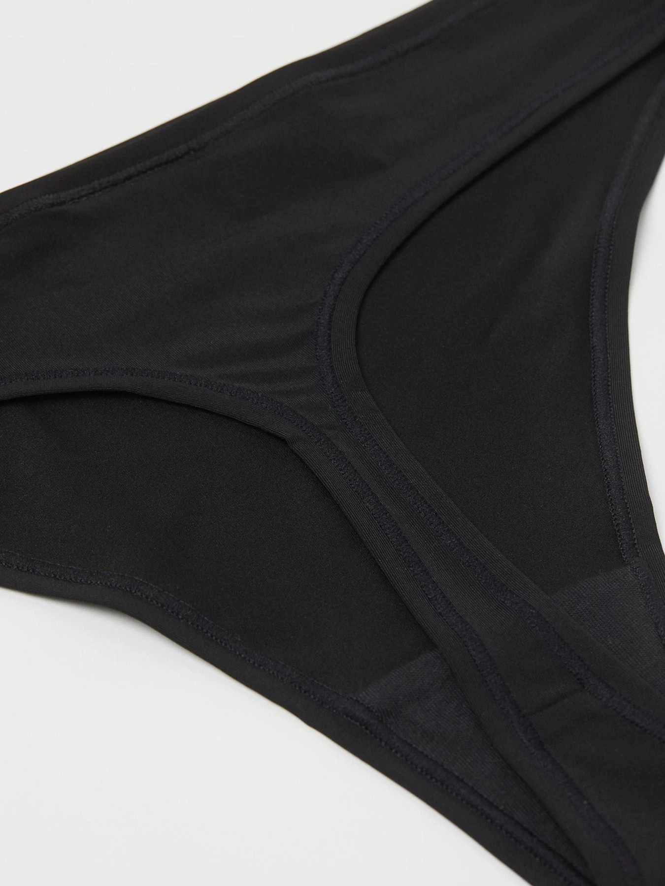 Нижнее белье H&M модель 8213982ral_Черный Фото