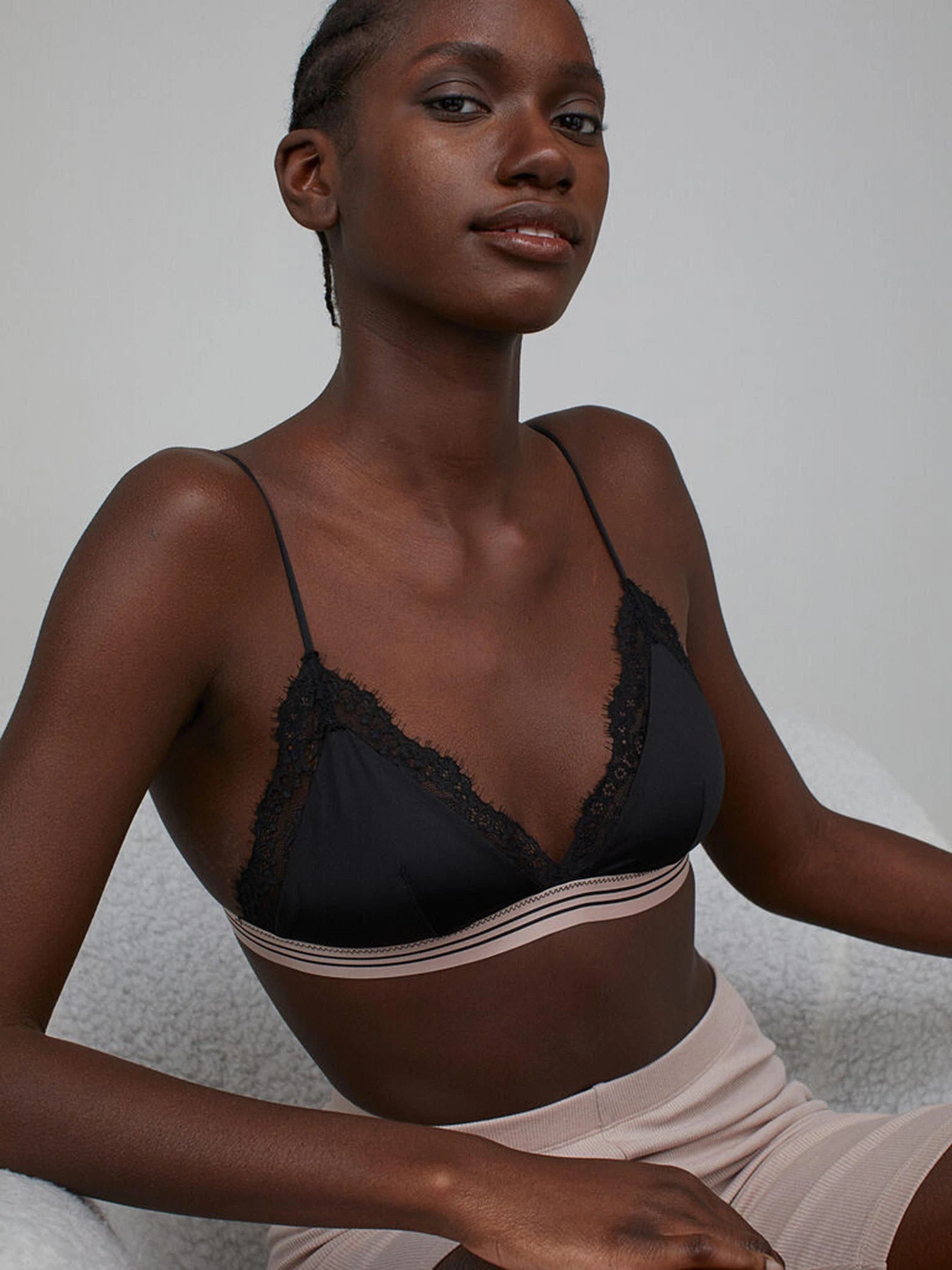 Нижнее белье H&M модель 9411303ral_Черный Фото