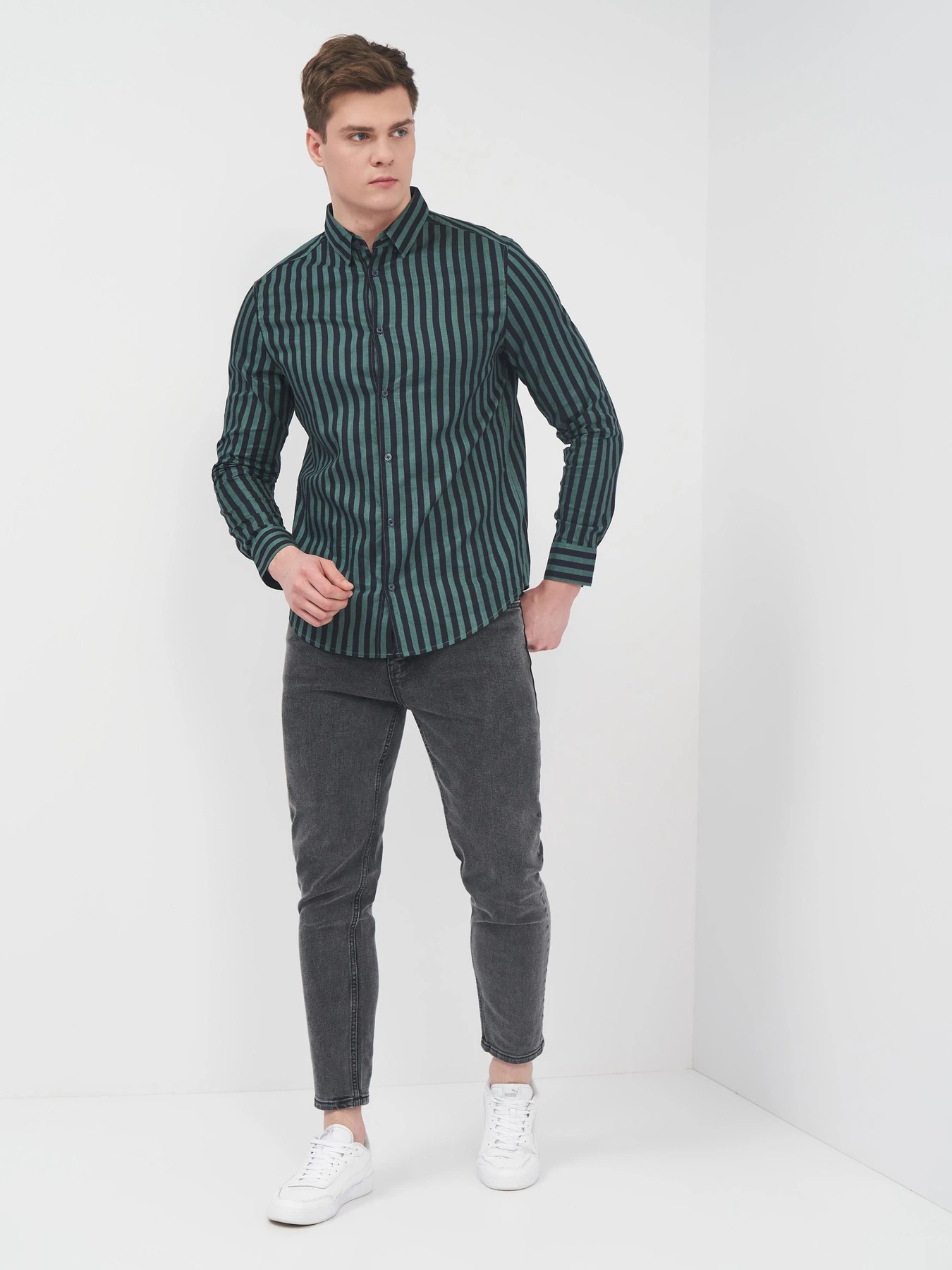 Рубашки H&M модель 6953220abr_черно-зеленый Фото