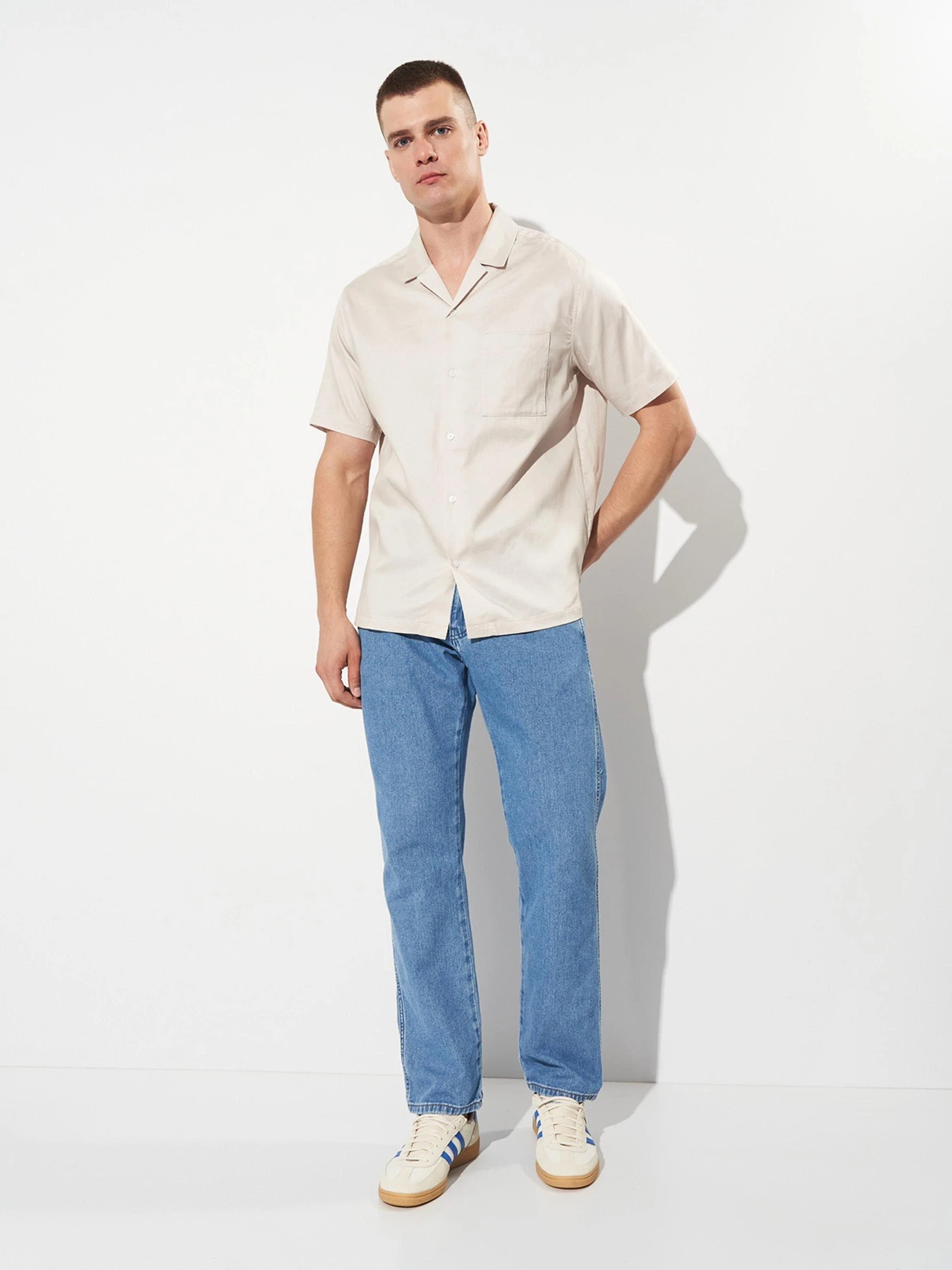 Рубашки H&M модель 9714813wer_Светло-серый Фото