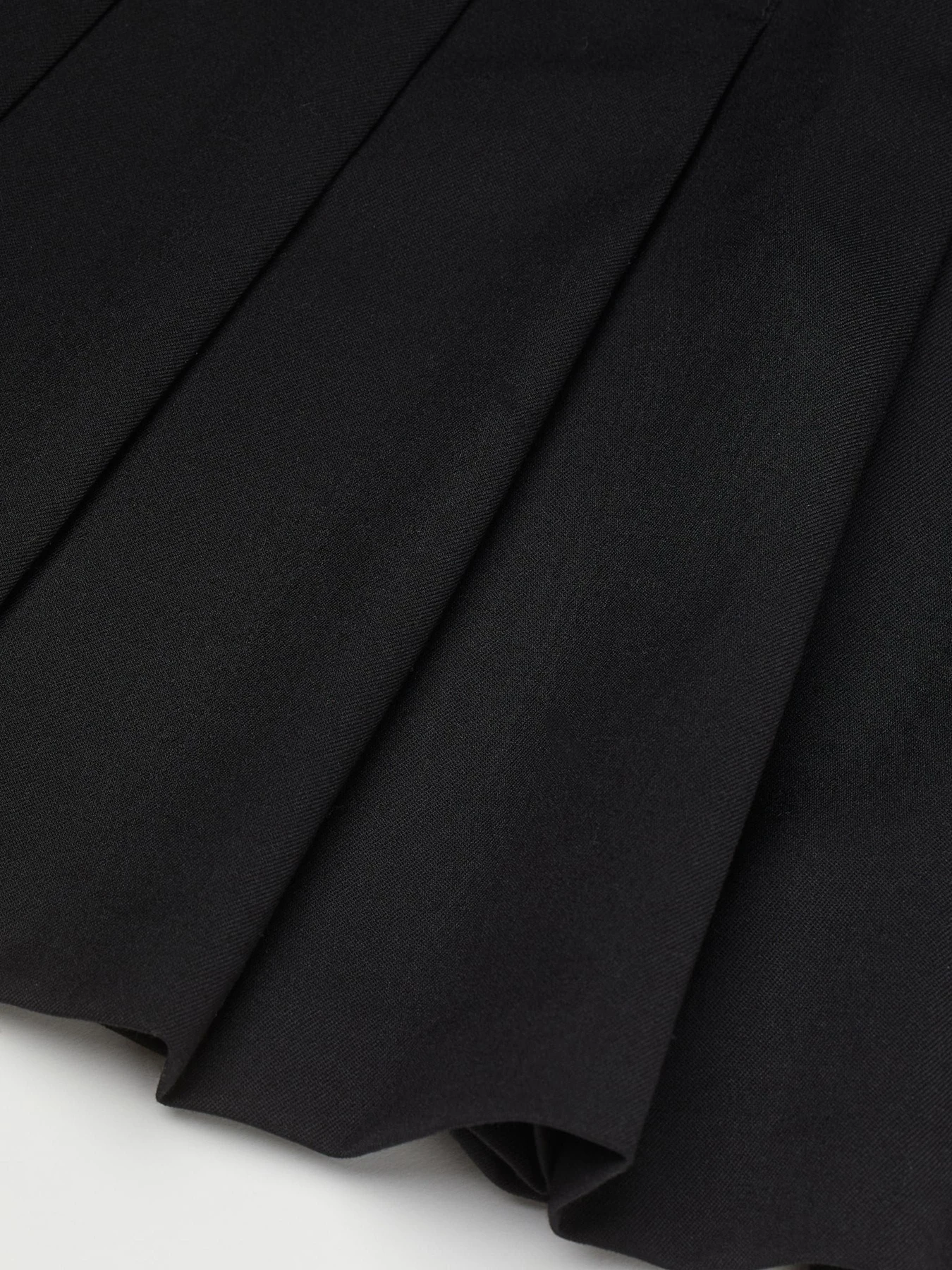 Юбки H&M модель 10135213kwer_Черный Фото