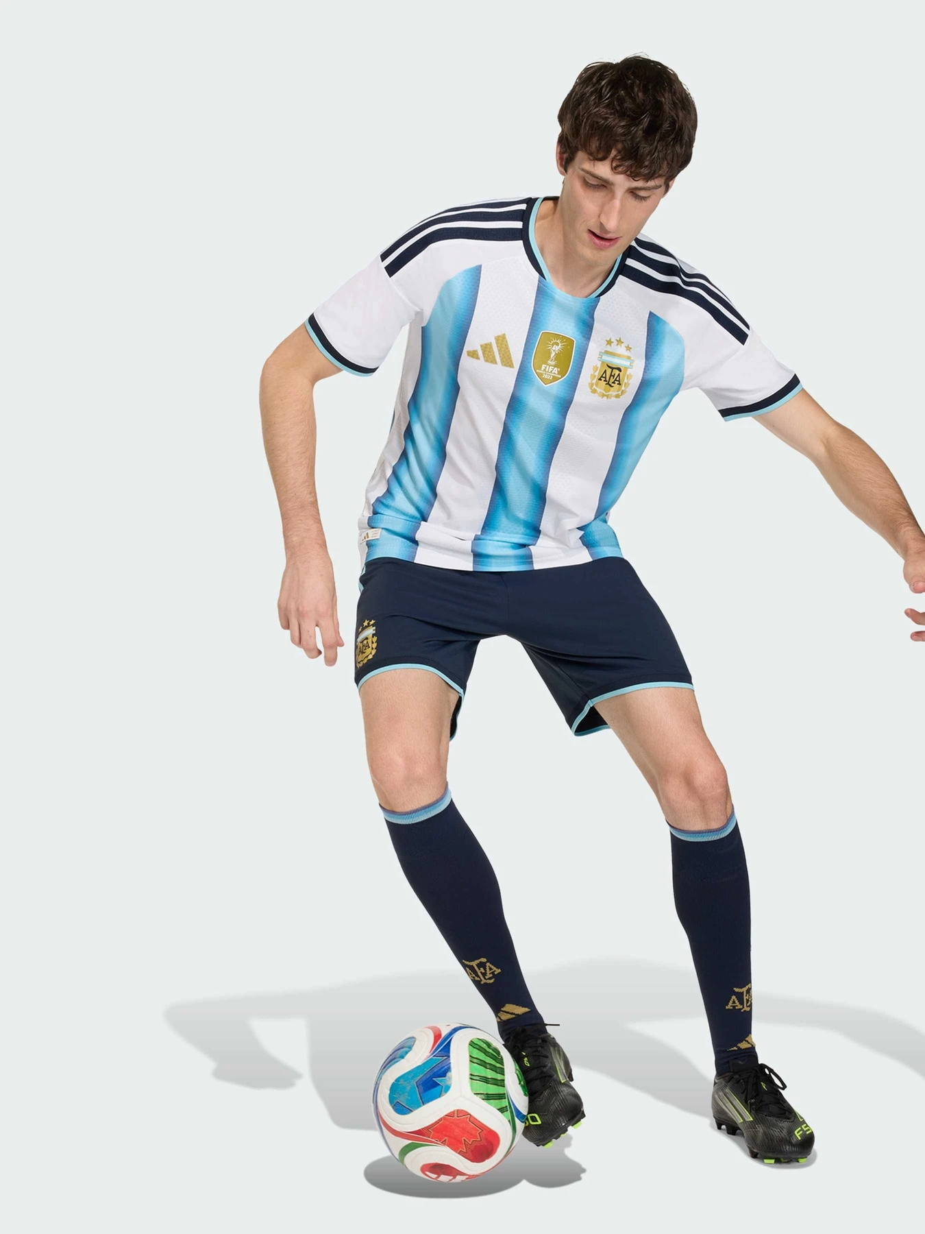 Футболки і поло Adidas модель JM5897 Фото