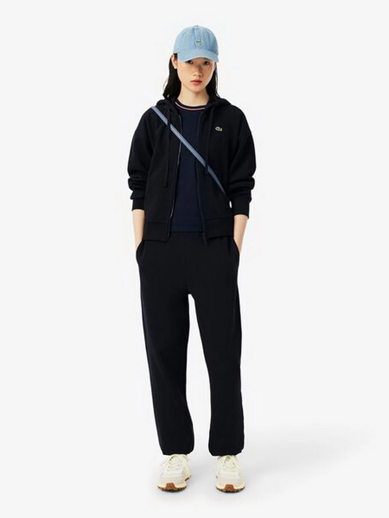 Штани Lacoste модель XF5244HDE Штани Lacoste модель XF5244HDE Фото