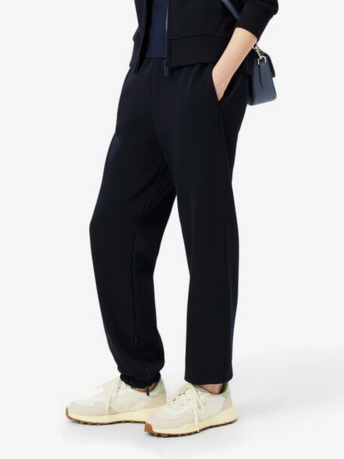 Штани Lacoste модель XF5244HDE Штани Lacoste модель XF5244HDE Фото