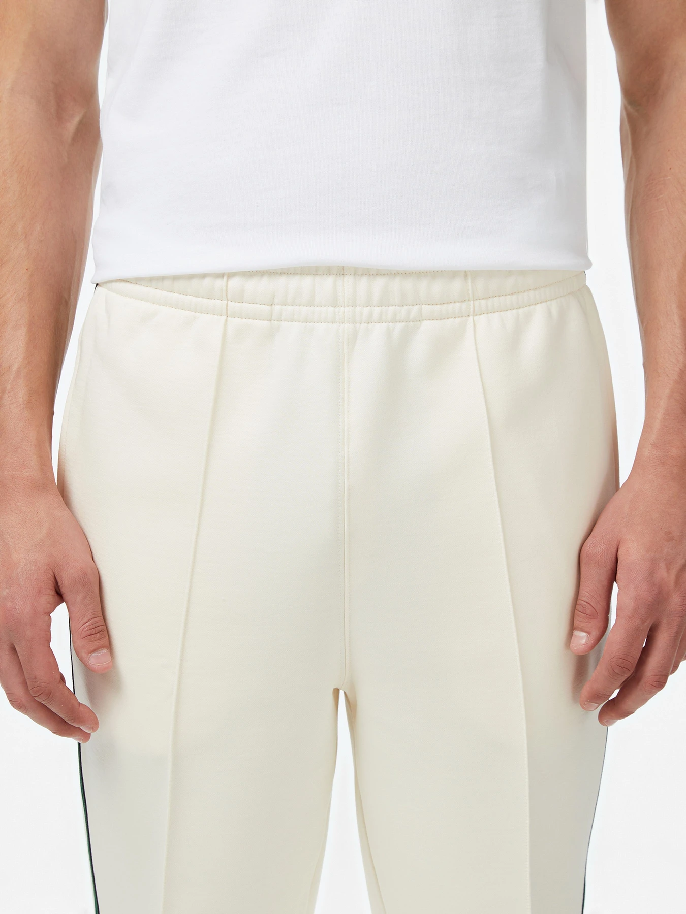 Брюки Lacoste модель XH5824XFJ Брюки Lacoste модель XH5824XFJ Фото