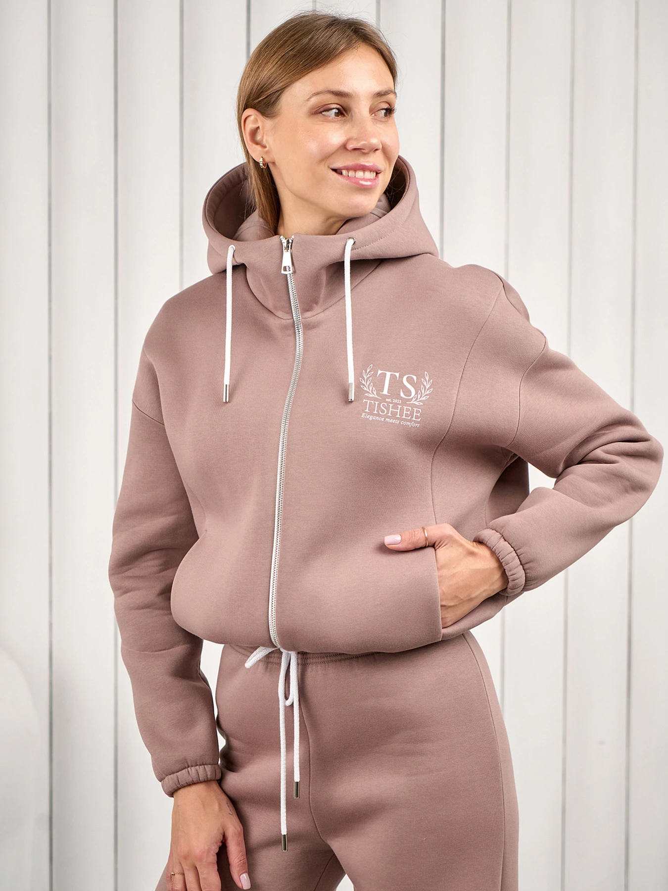 Костюми Tishee модель TS-00120 Костюми Tishee модель TS-00120 Фото