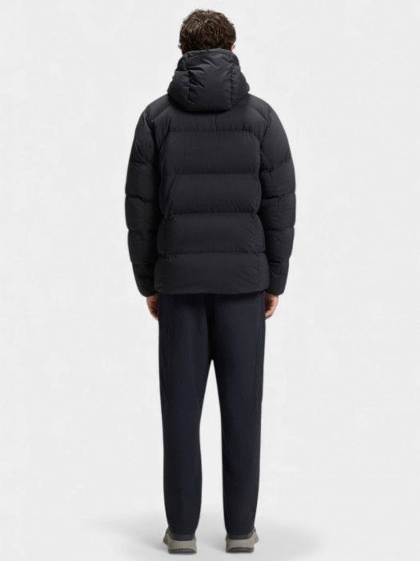Куртки и дубленки Boss модель 11336 Фото