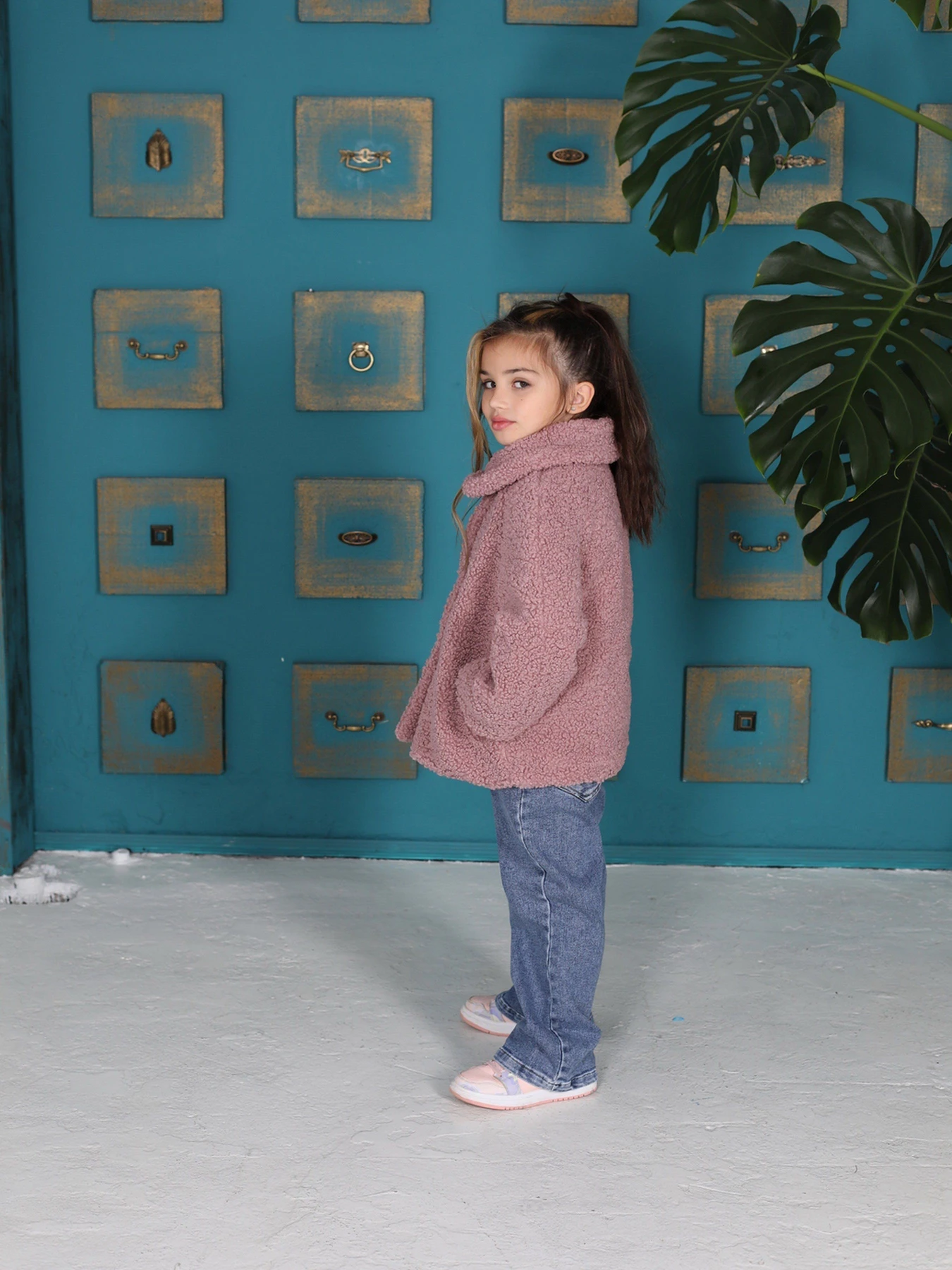 Куртки и дубленки ISSA Plus модель CD-484_pink Фото