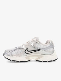 Кросівки NIKE модель HQ7901.104 Фото