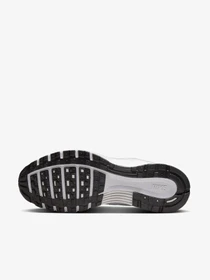 Кроссовки NIKE модель CD6404.107 Фото
