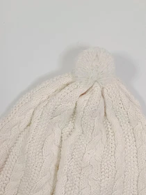 Шапки и кепки H&M модель 10110604kwer_Кремовый Фото