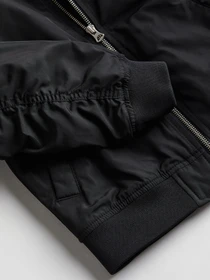 Куртки и дубленки H&M модель 8146681kwer_Черный Фото