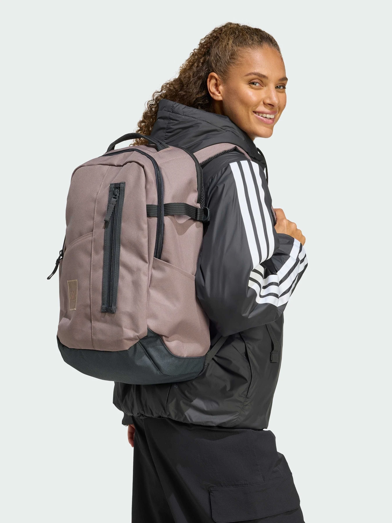 Рюкзаки Adidas модель JM5444 Рюкзаки Adidas модель JM5444 Фото