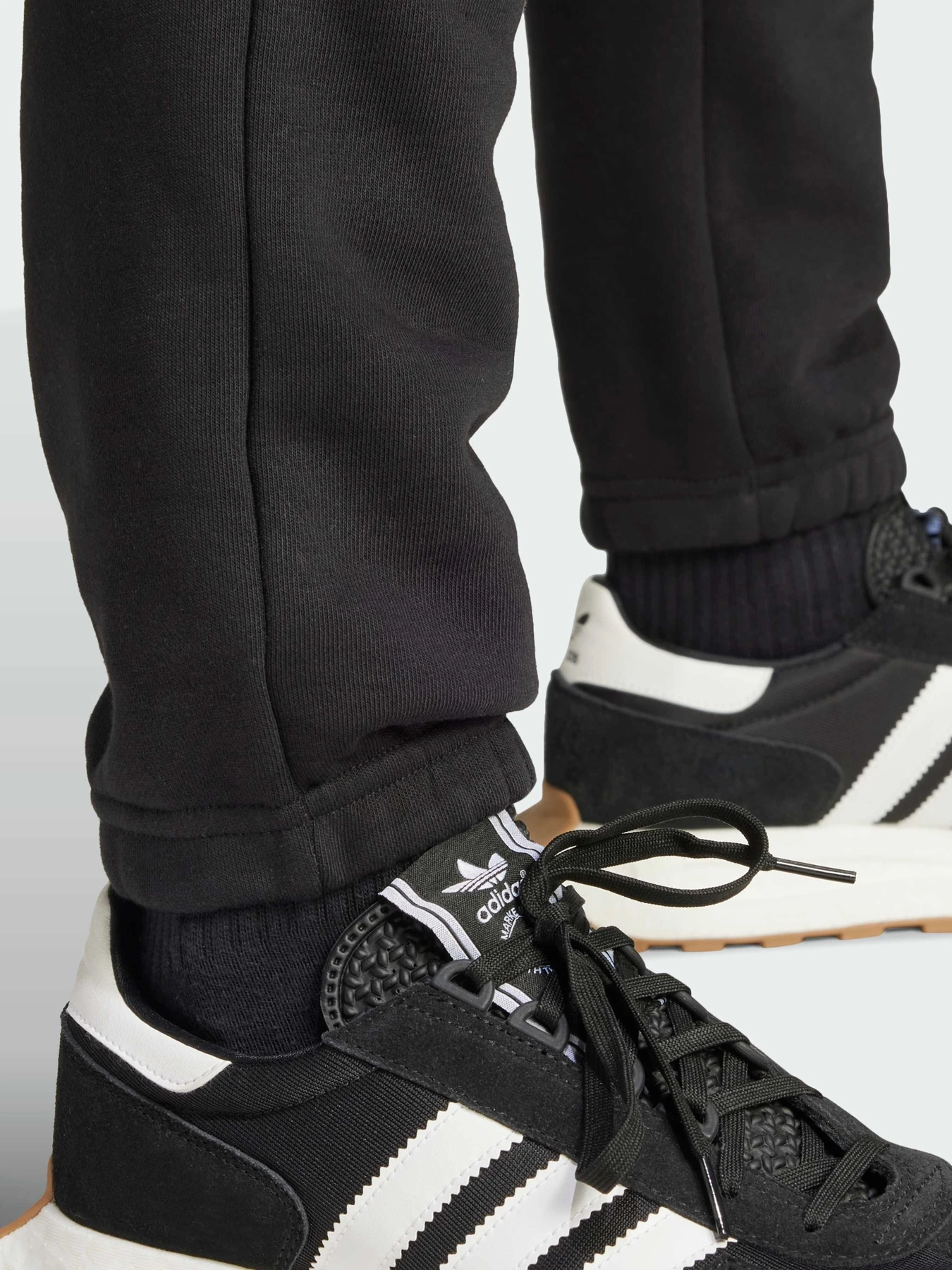 Брюки Adidas модель IY7361 Фото