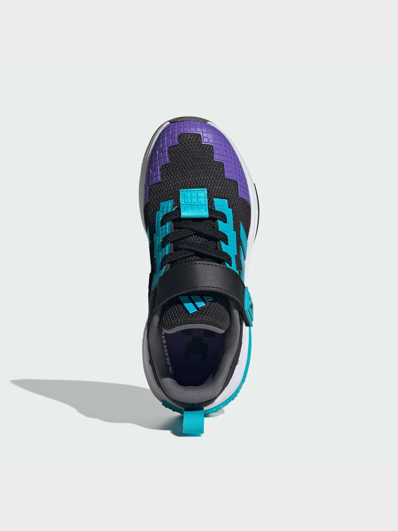 Кроссовки Adidas модель JR1970 Кроссовки Adidas модель JR1970 Фото