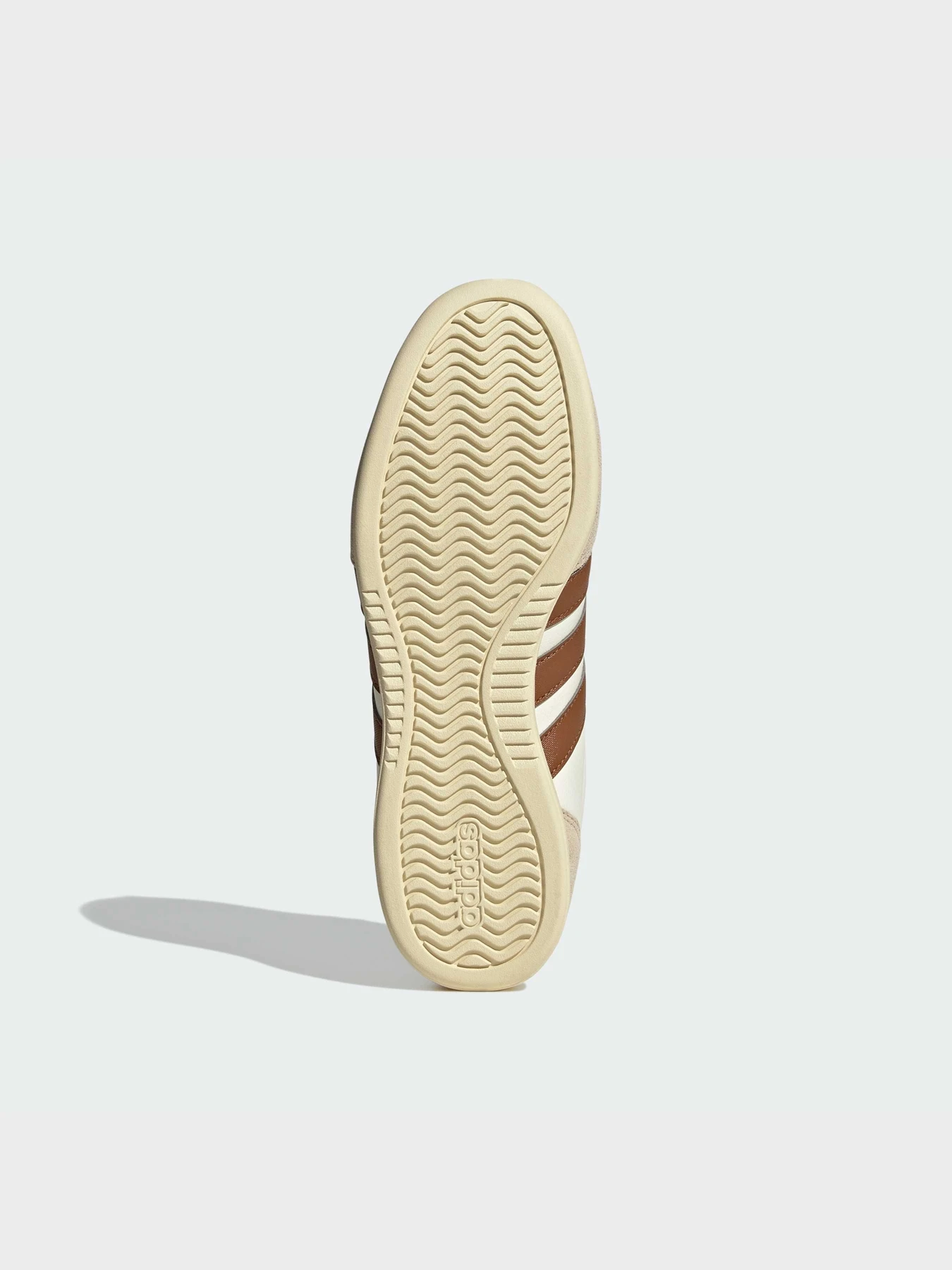 Кроссовки Adidas модель HQ7389 Кроссовки Adidas модель HQ7389 Фото