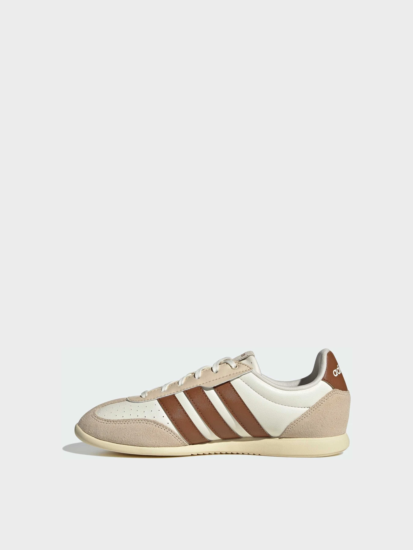 Кроссовки Adidas модель HQ7389 Кроссовки Adidas модель HQ7389 Фото