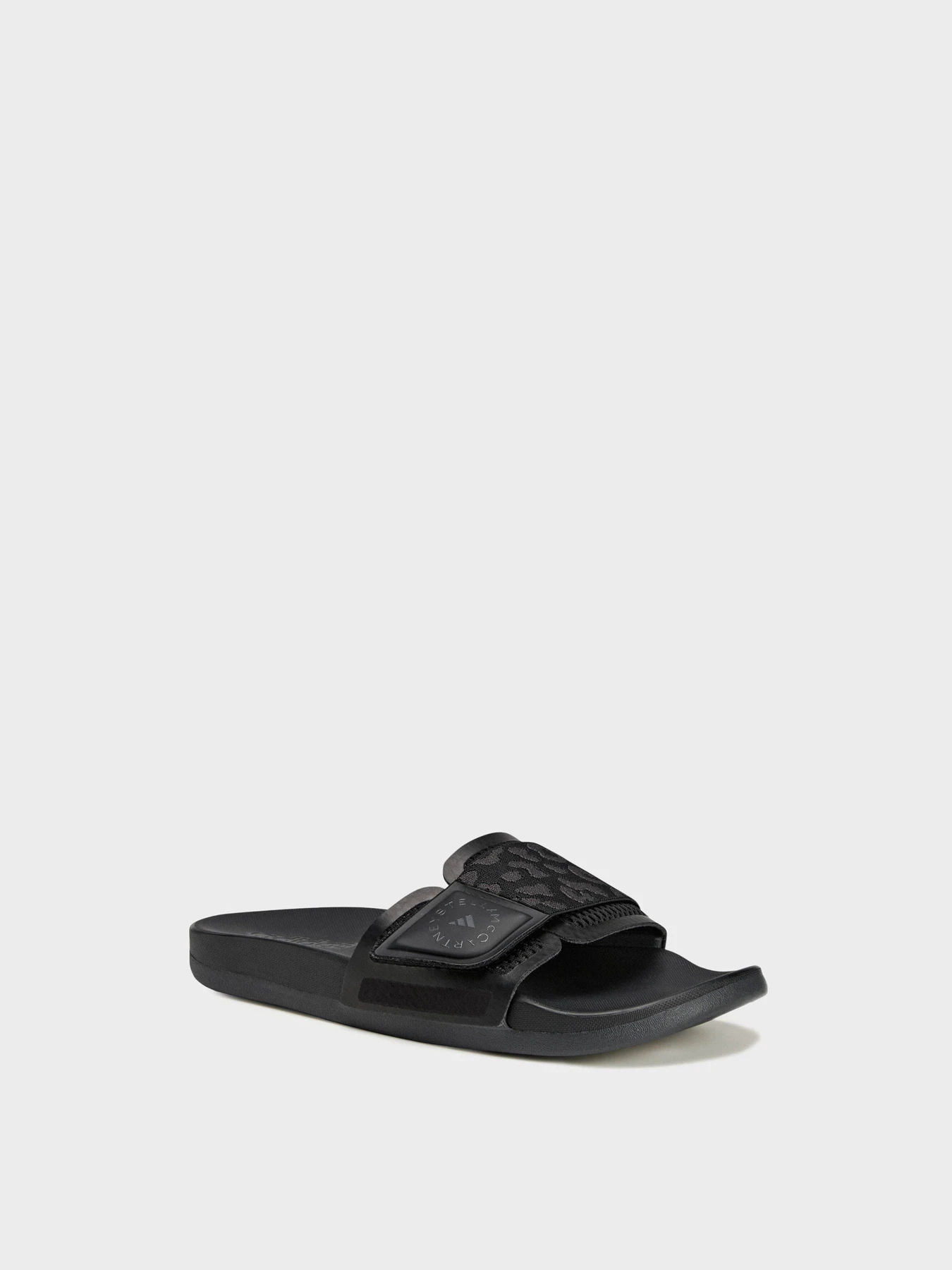 Шлёпанцы Adidas модель JQ9182 Шлёпанцы Adidas модель JQ9182 Фото