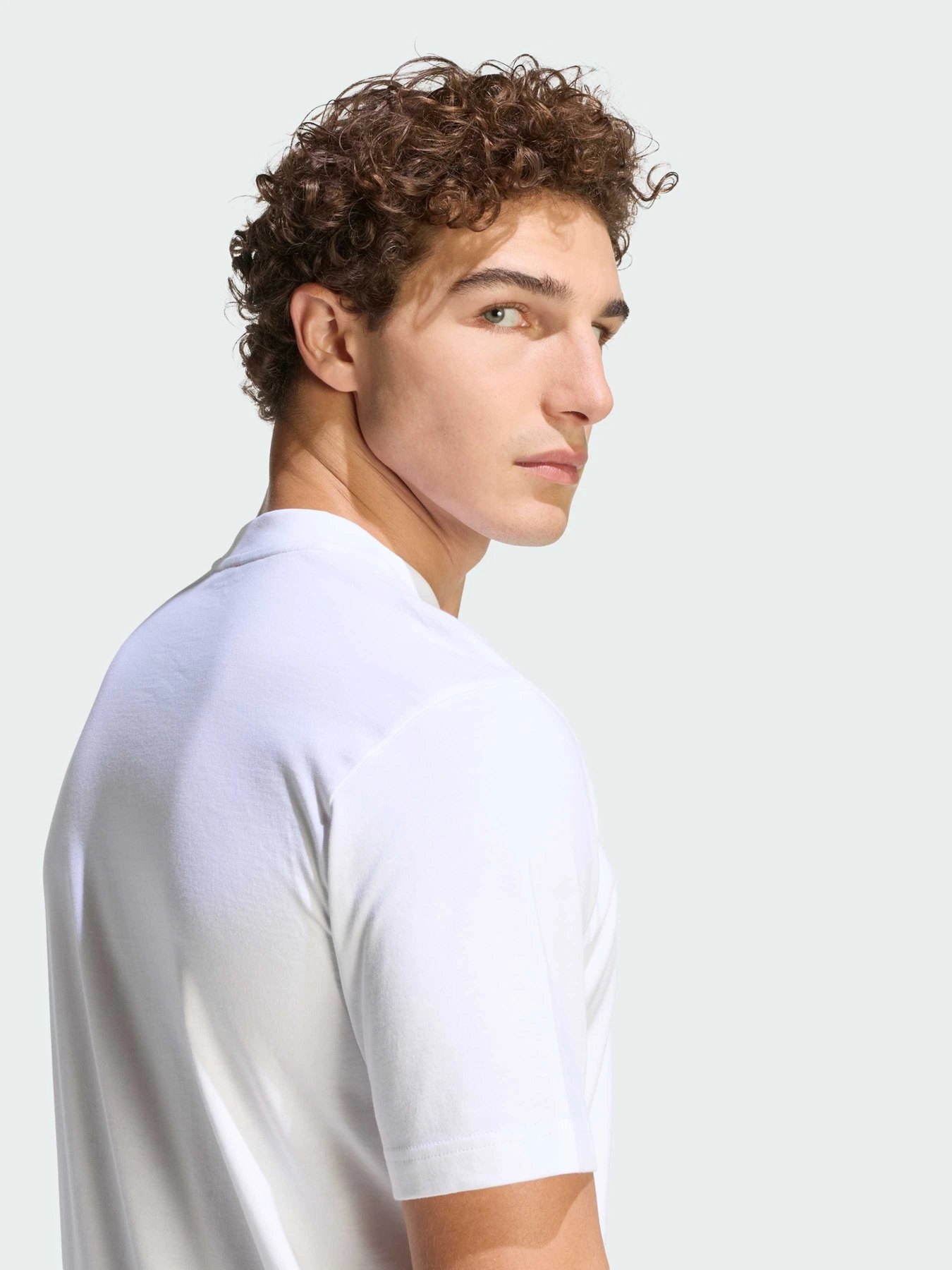 Футболки и поло Adidas модель KA2523 Футболки и поло Adidas модель KA2523 Фото