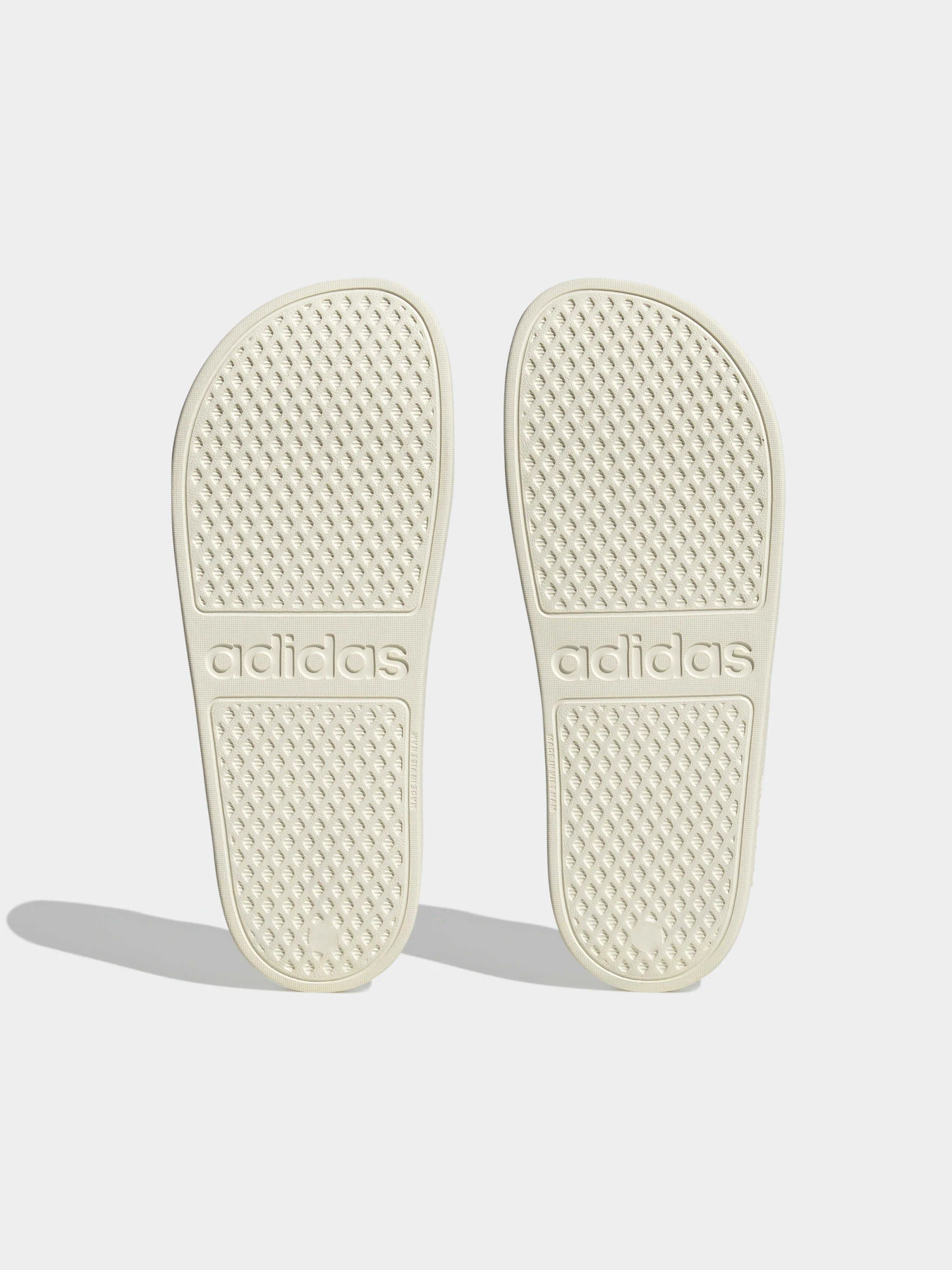 Шлёпанцы Adidas Adilette модель IF7370 Фото