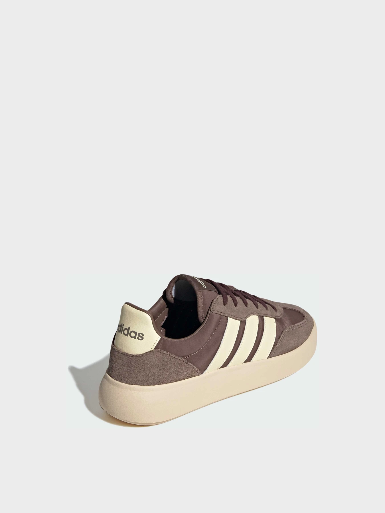 Кросівки Adidas модель JR3519 Кросівки Adidas модель JR3519 Фото