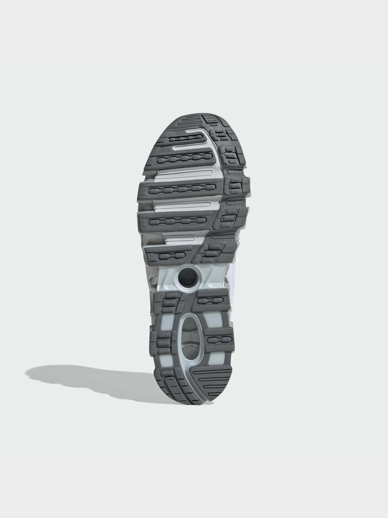 Кроссовки Adidas модель JQ0555 Фото