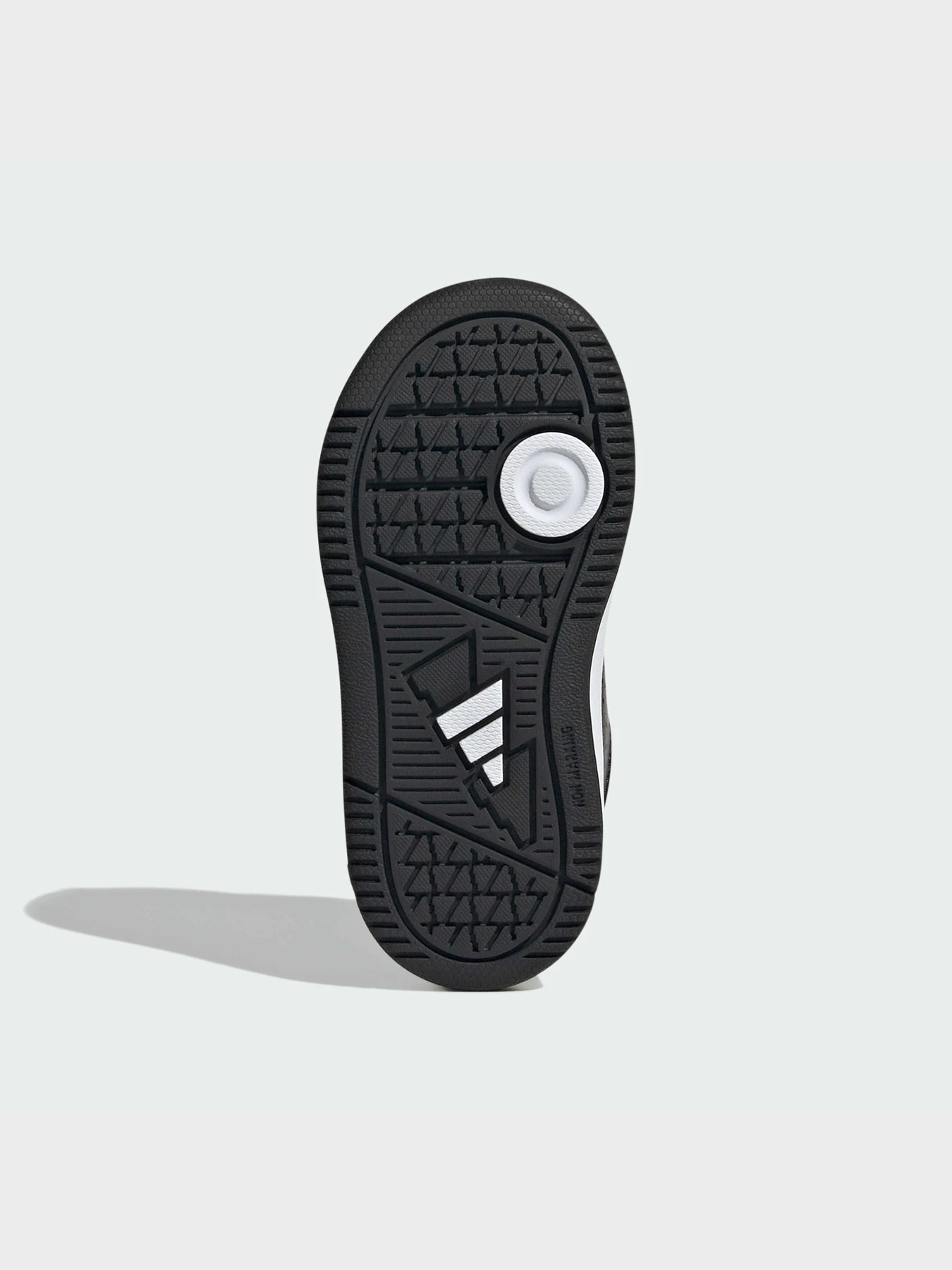 Кроссовки Adidas модель JQ1851 Кроссовки Adidas модель JQ1851 Фото