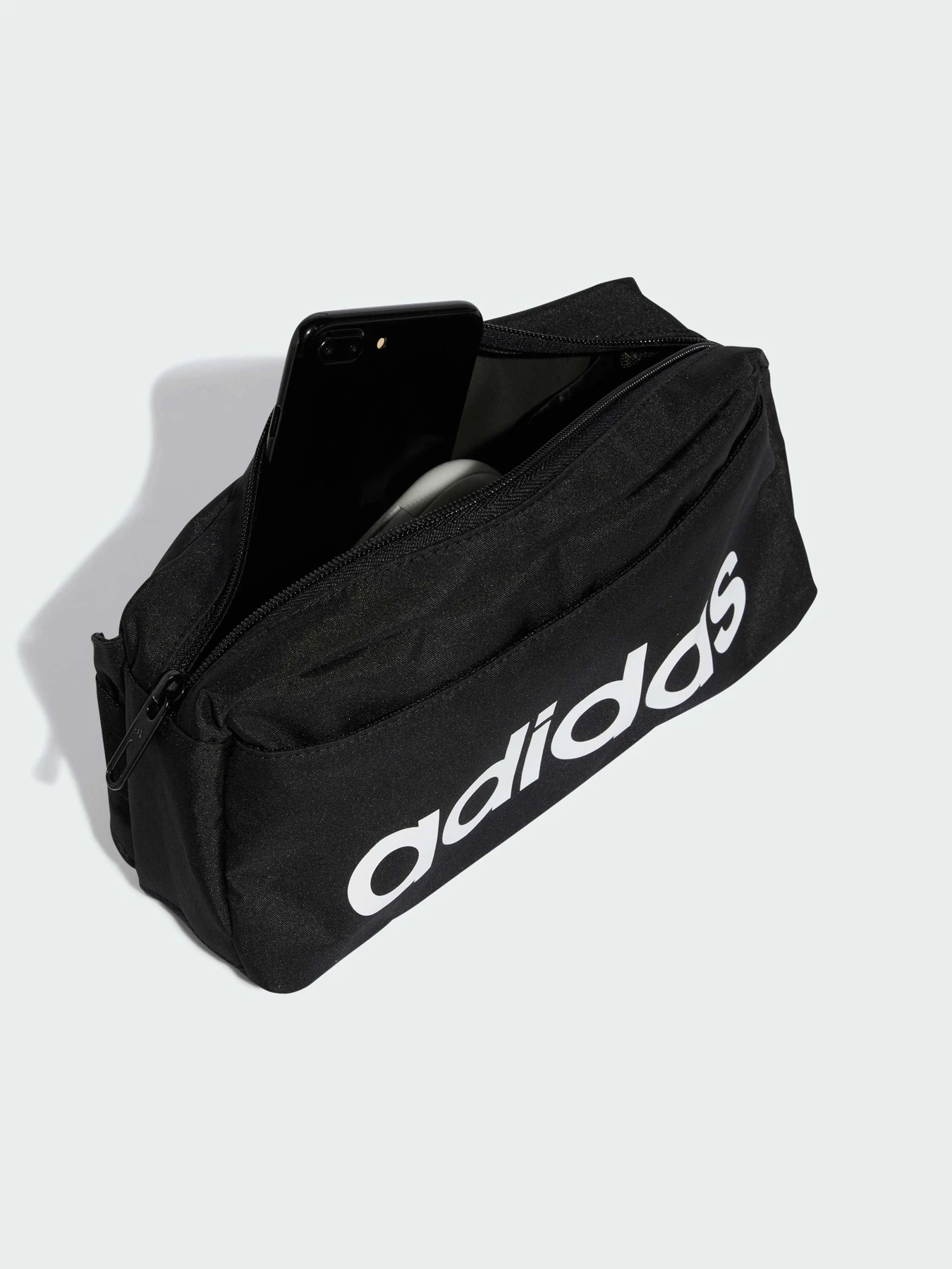 Сумки Adidas модель JE8345 Сумки Adidas модель JE8345 Фото