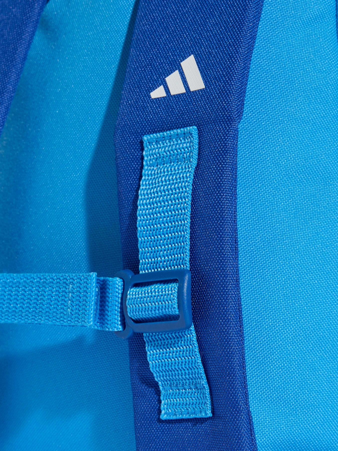 Рюкзаки Adidas модель KE0412 Рюкзаки Adidas модель KE0412 Фото