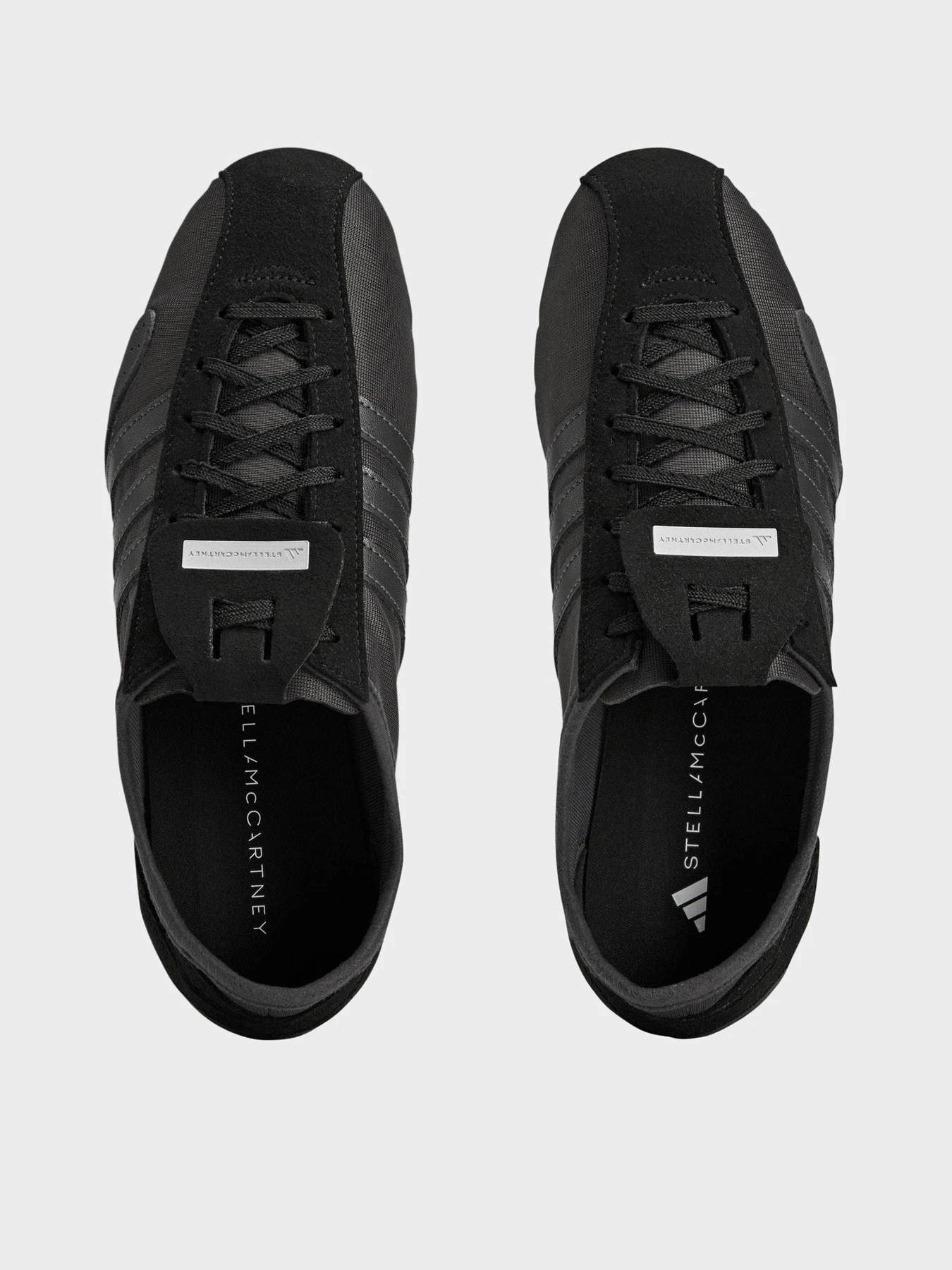 Кроссовки Adidas модель JR7587 Кроссовки Adidas модель JR7587 Фото
