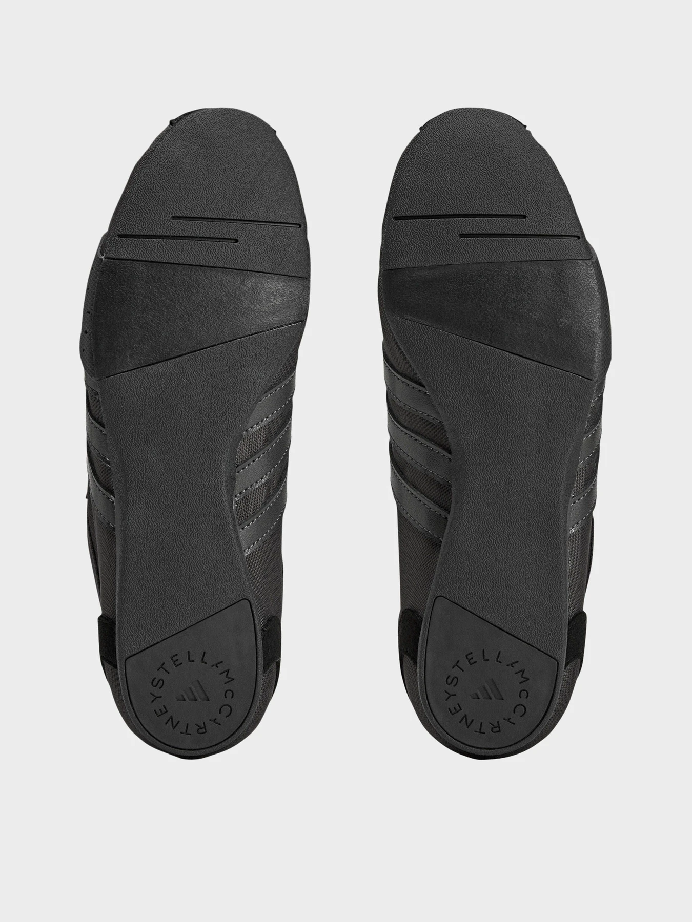 Кроссовки Adidas модель JR7587 Кроссовки Adidas модель JR7587 Фото