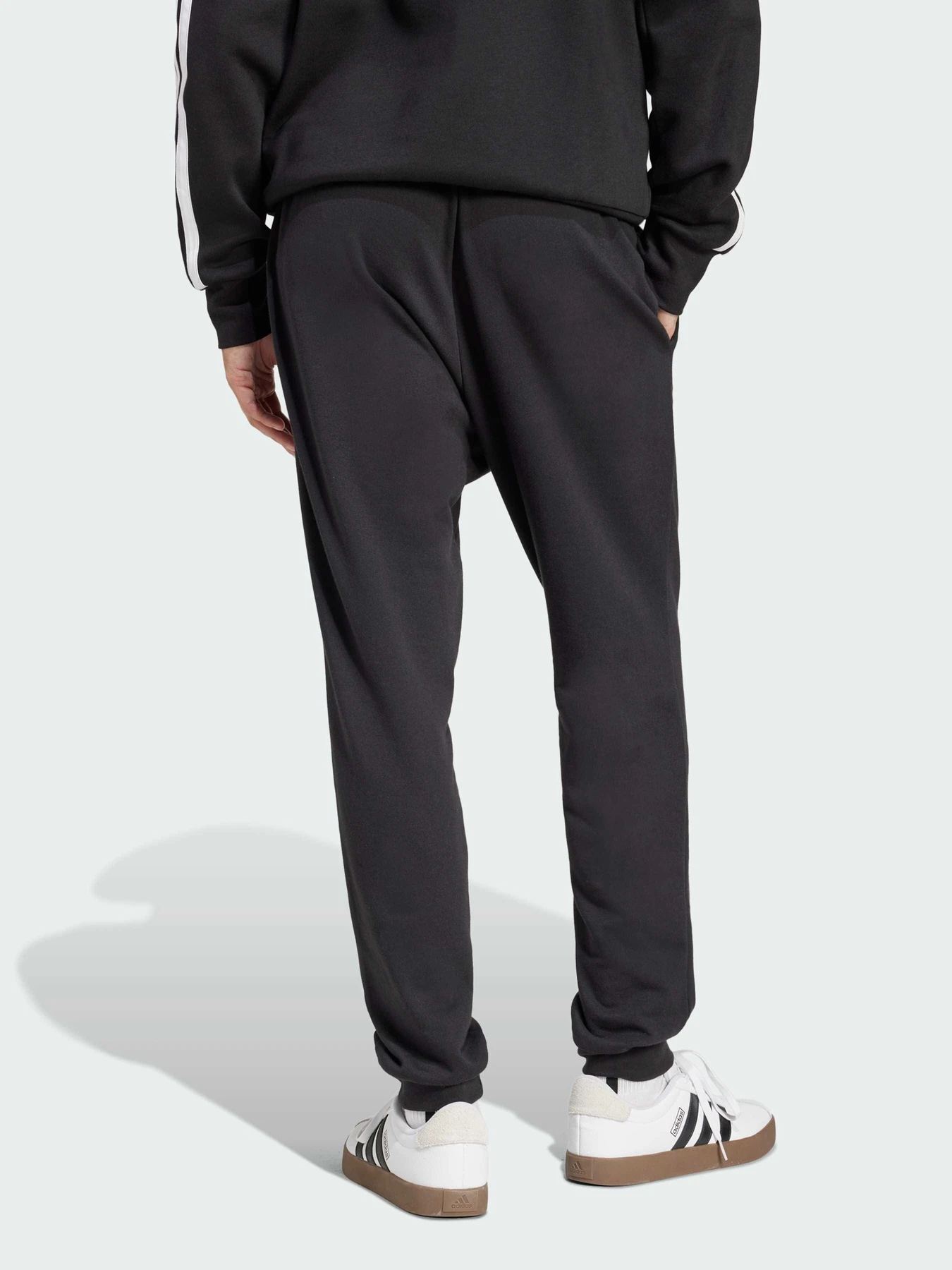 Брюки Adidas модель JE3854 Брюки Adidas модель JE3854 Фото