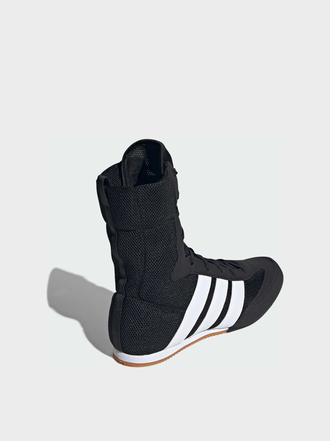 Кроссовки Adidas модель JQ8538 Фото