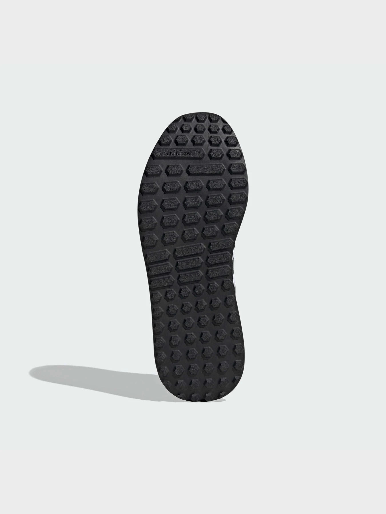 Кроссовки Adidas модель IH8612 Кроссовки Adidas модель IH8612 Фото
