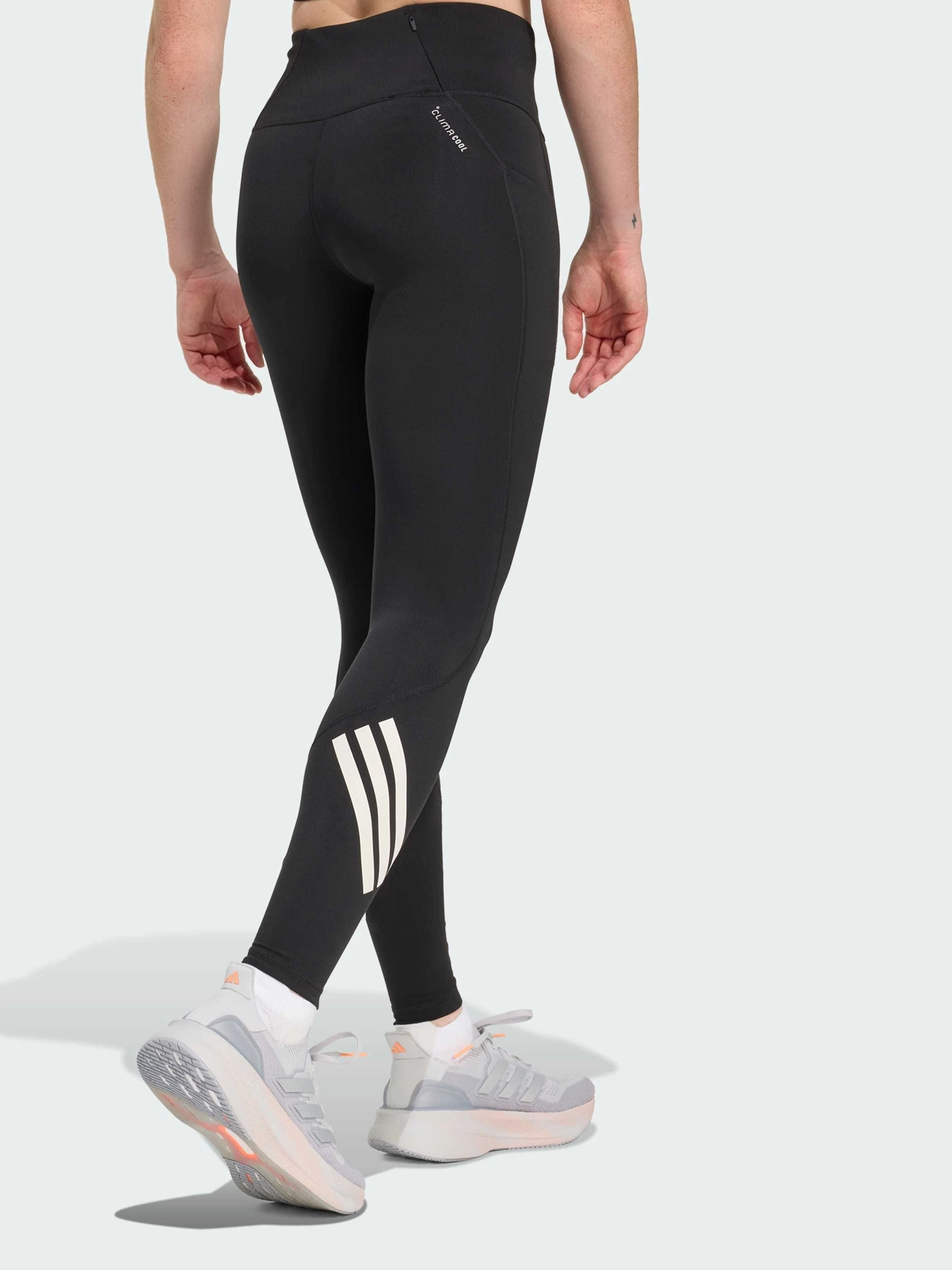 Брюки Adidas 3 Stripes модель KE3738 Брюки Adidas 3 Stripes модель KE3738 Фото