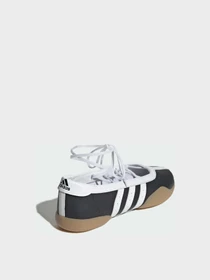 Туфли и лоферы Adidas модель JR7031 Фото