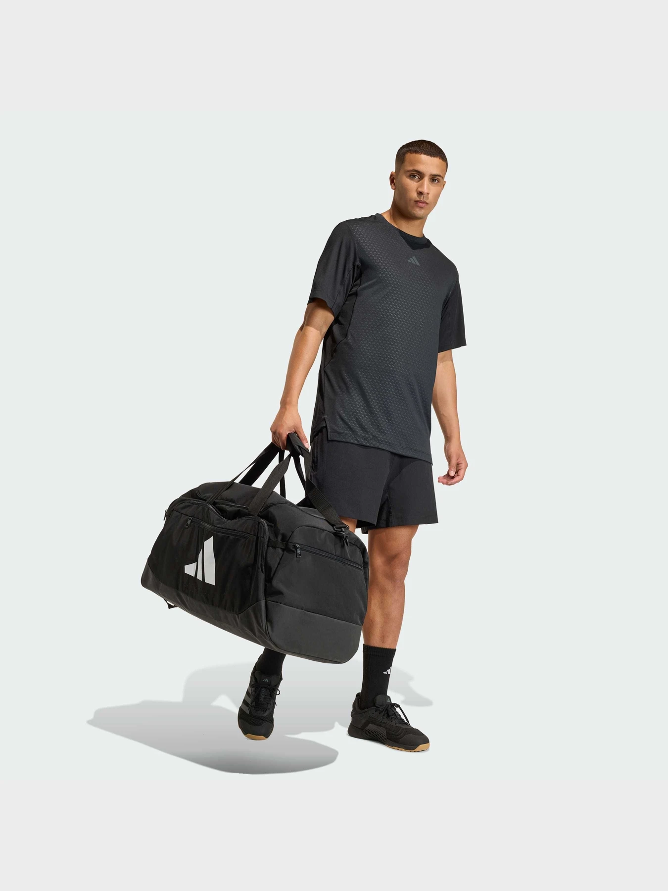 Футболки и поло Adidas модель KE9937 Футболки и поло Adidas модель KE9937 Фото