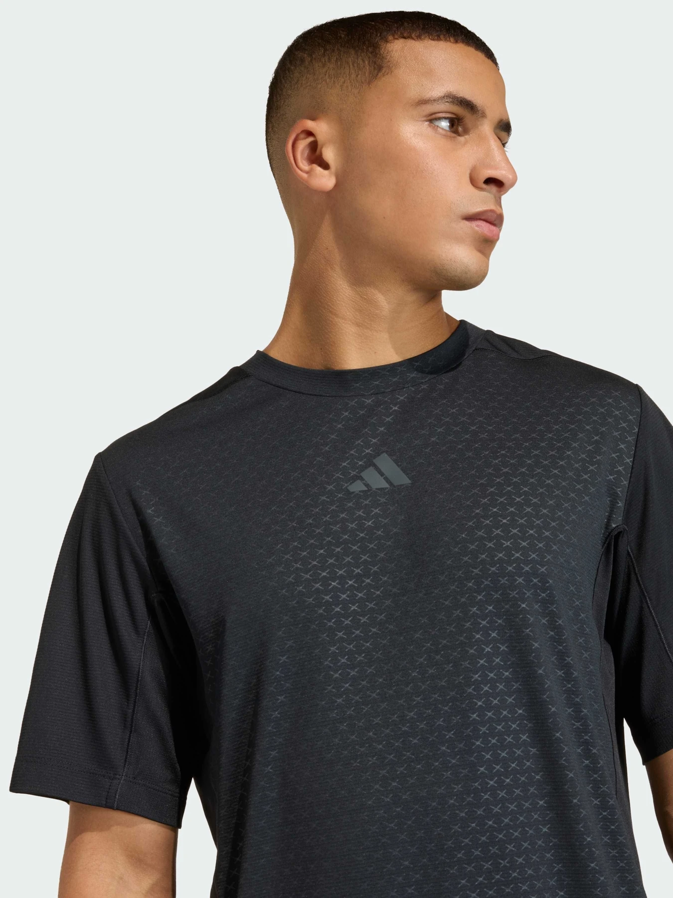Футболки и поло Adidas модель KE9937 Футболки и поло Adidas модель KE9937 Фото