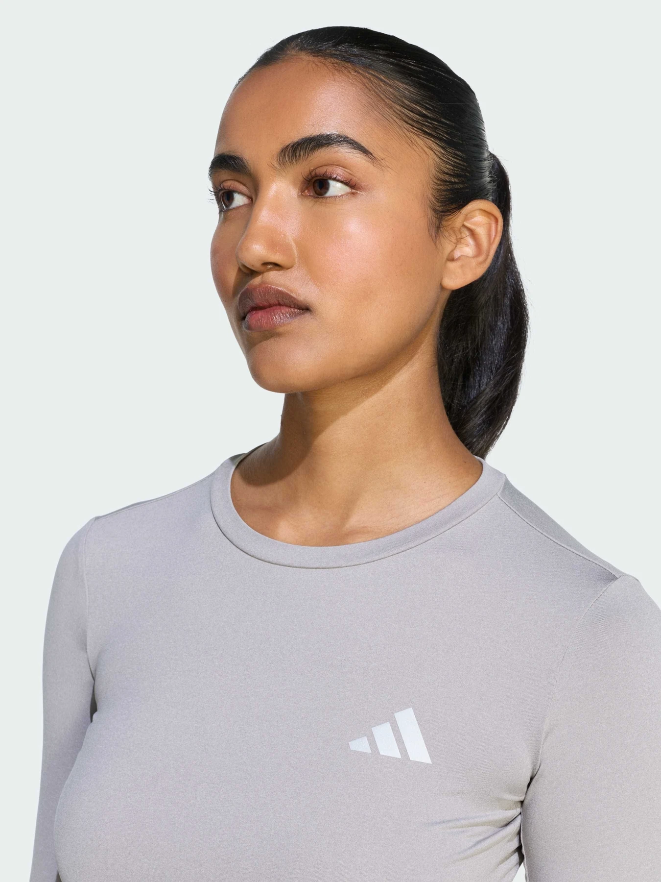 Худи и свитшоты Adidas модель KE8418 Худи и свитшоты Adidas модель KE8418 Фото