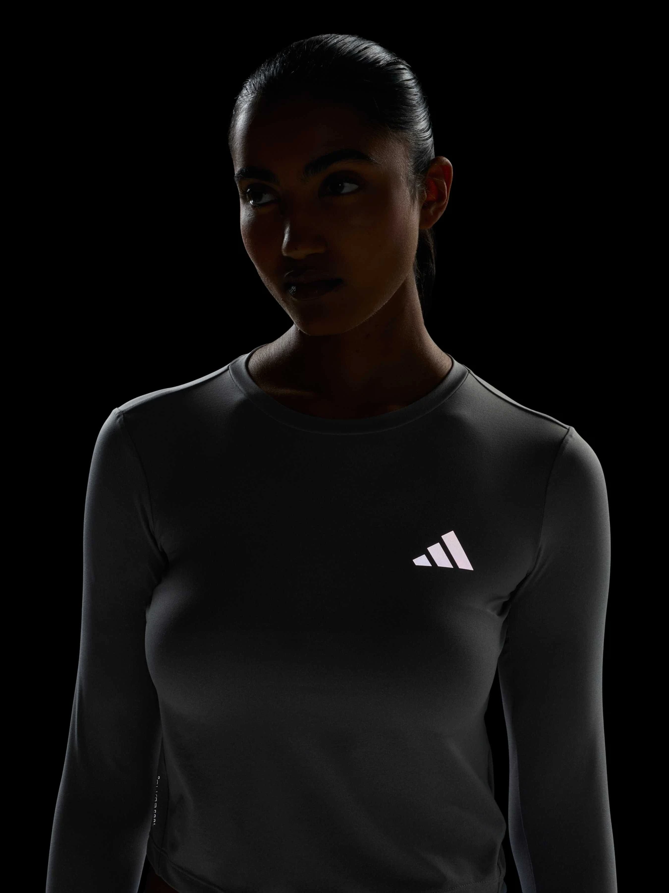 Худи и свитшоты Adidas модель KE8418 Худи и свитшоты Adidas модель KE8418 Фото