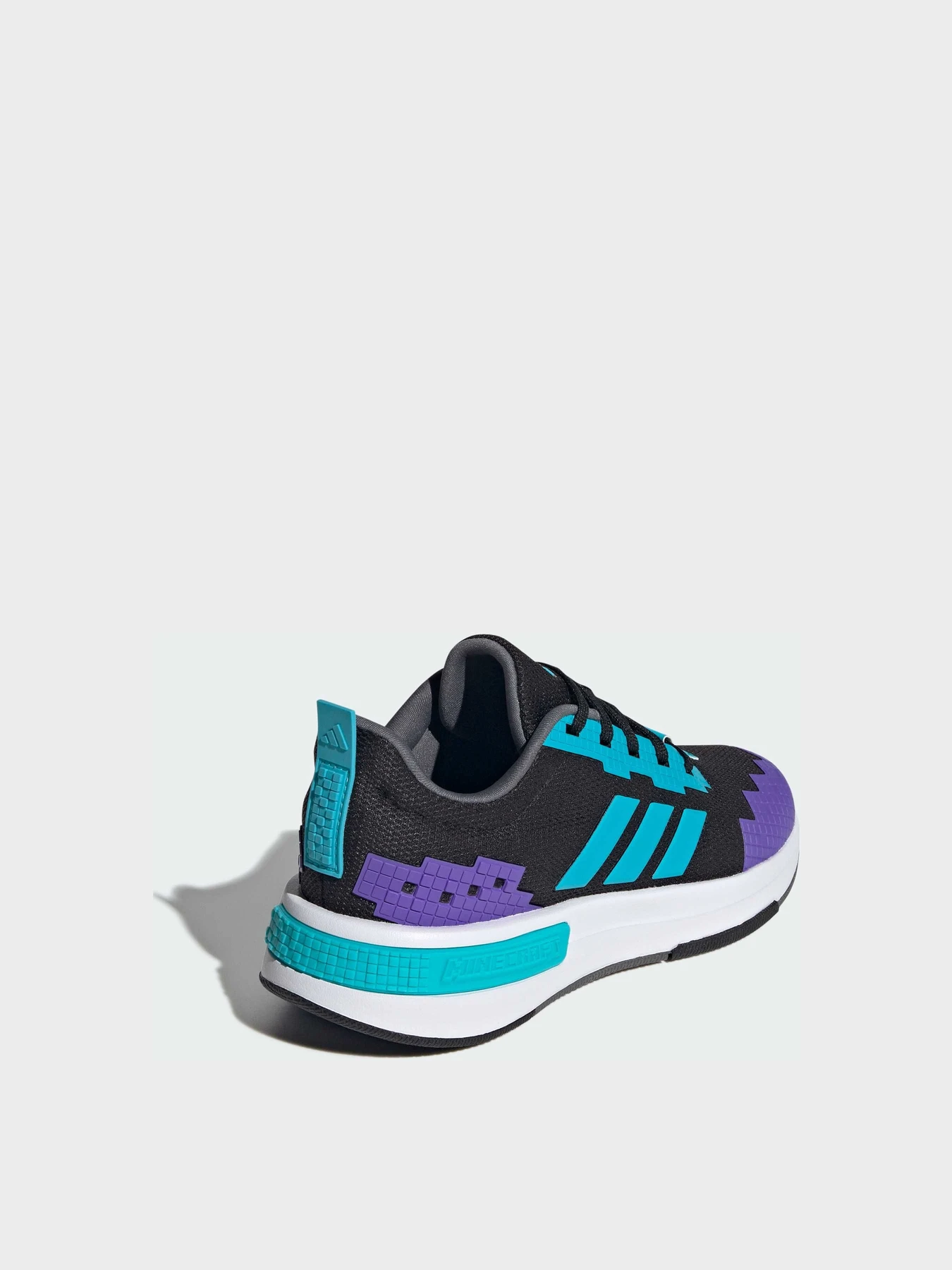 Кроссовки Adidas модель JR1966 Фото