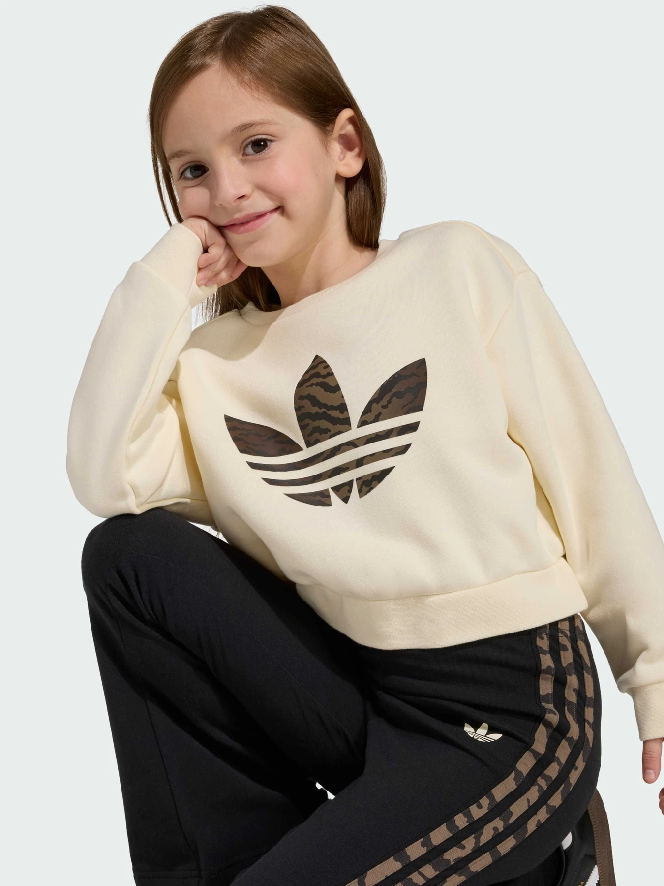 Костюмы Adidas Graphics модель KD5814 Фото