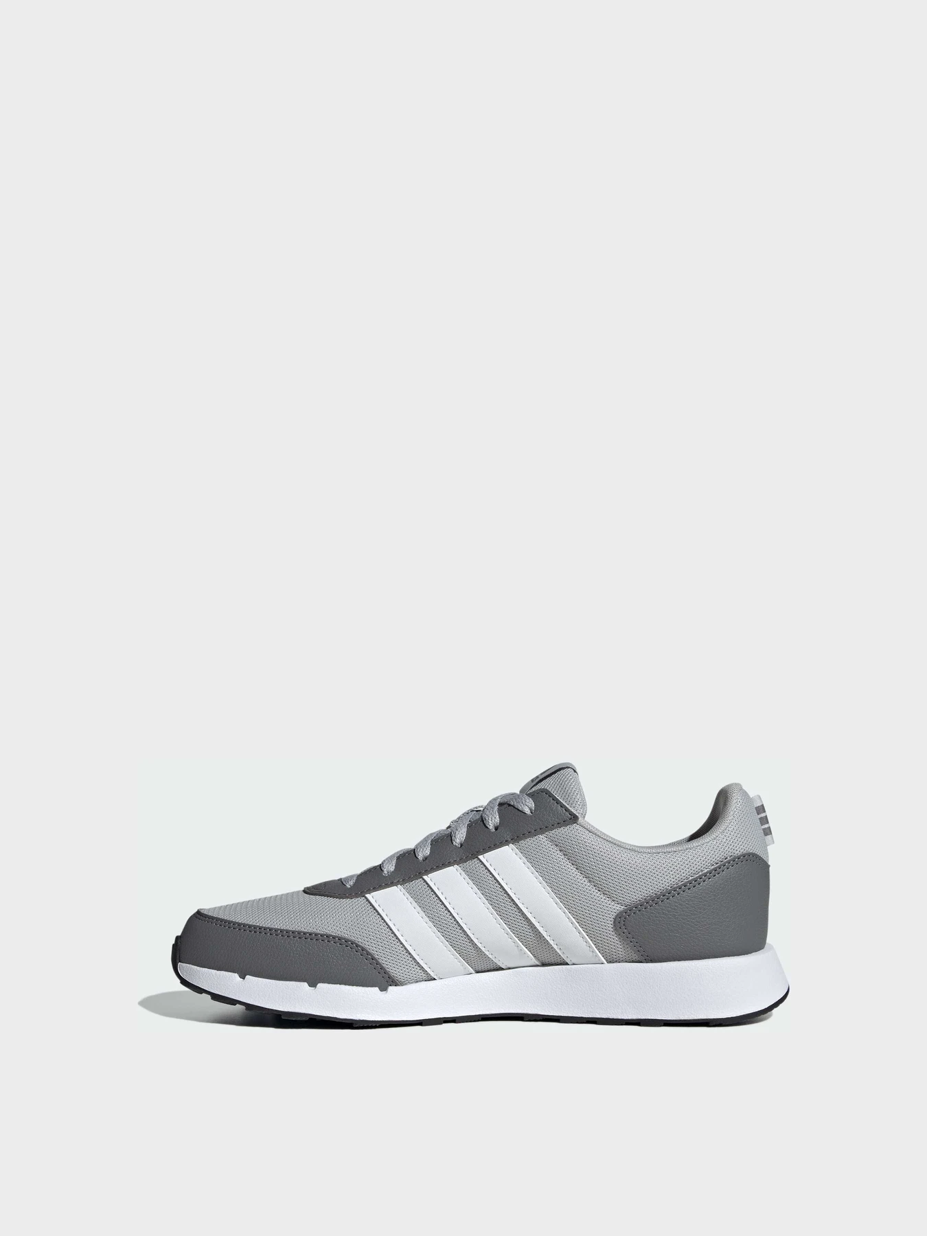 Кроссовки Adidas модель IG6553 Кроссовки Adidas модель IG6553 Фото
