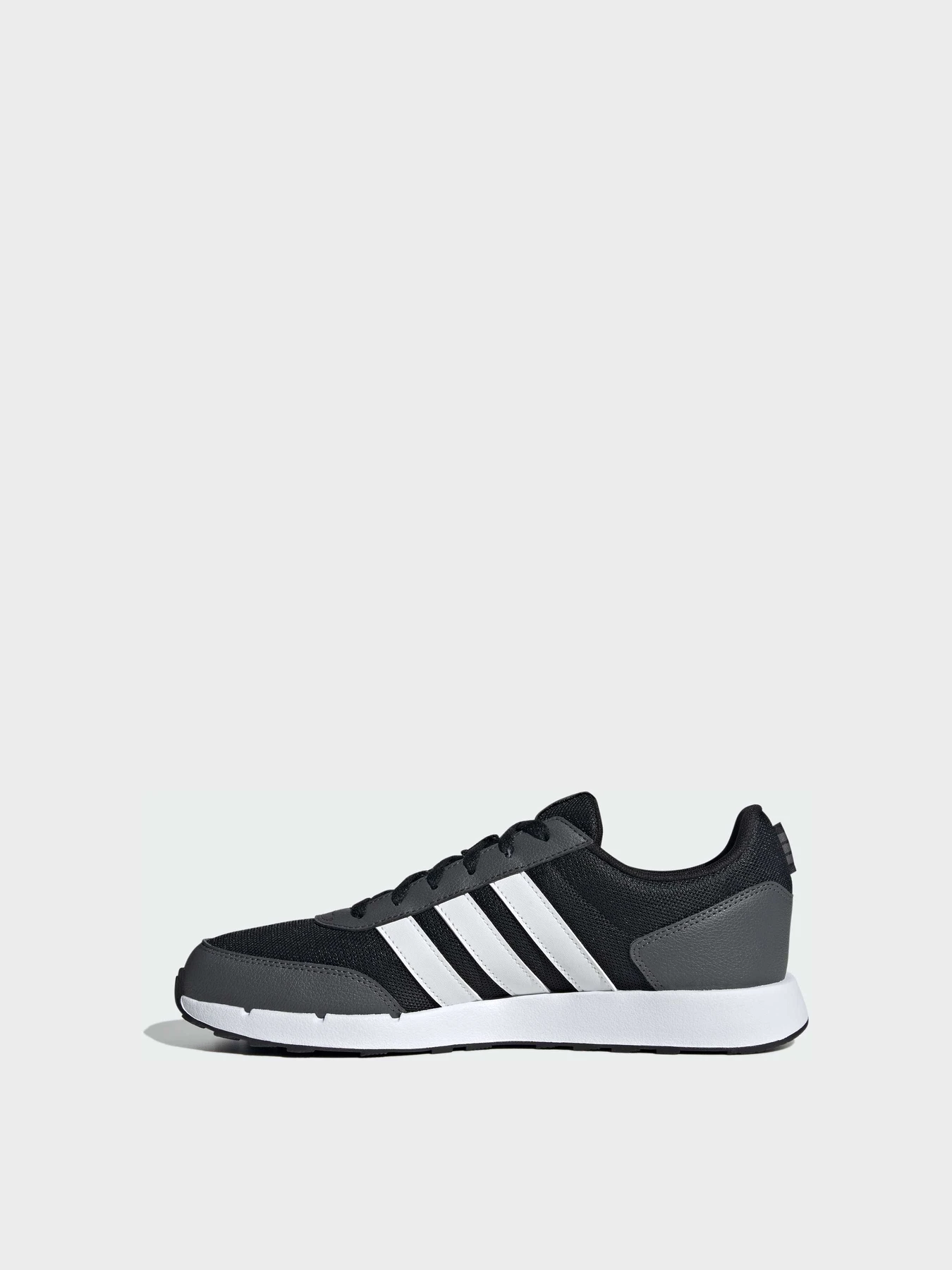 Кросівки Adidas модель IF1553 Кросівки Adidas модель IF1553 Фото