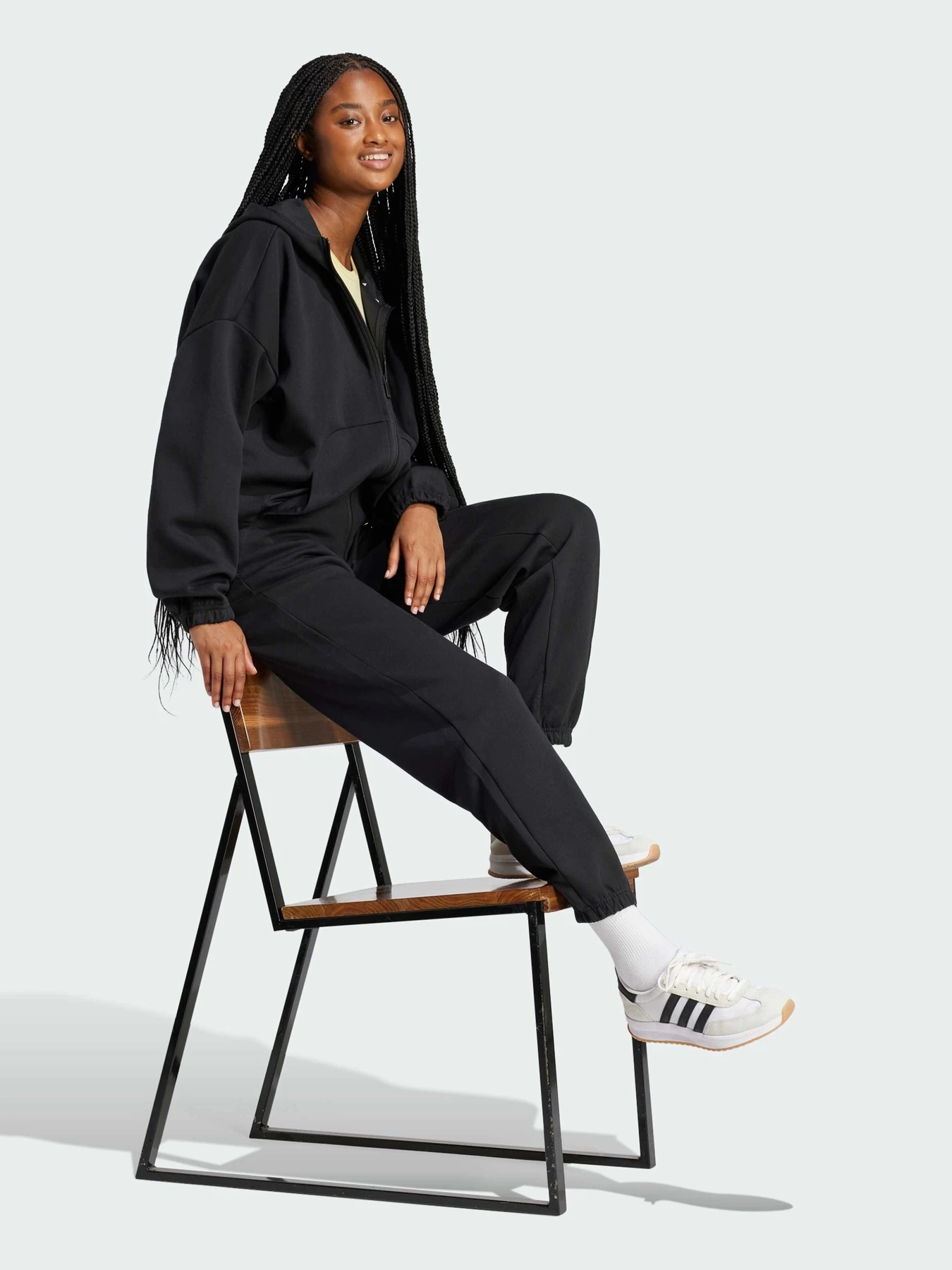 Брюки Adidas модель JE3977 Фото