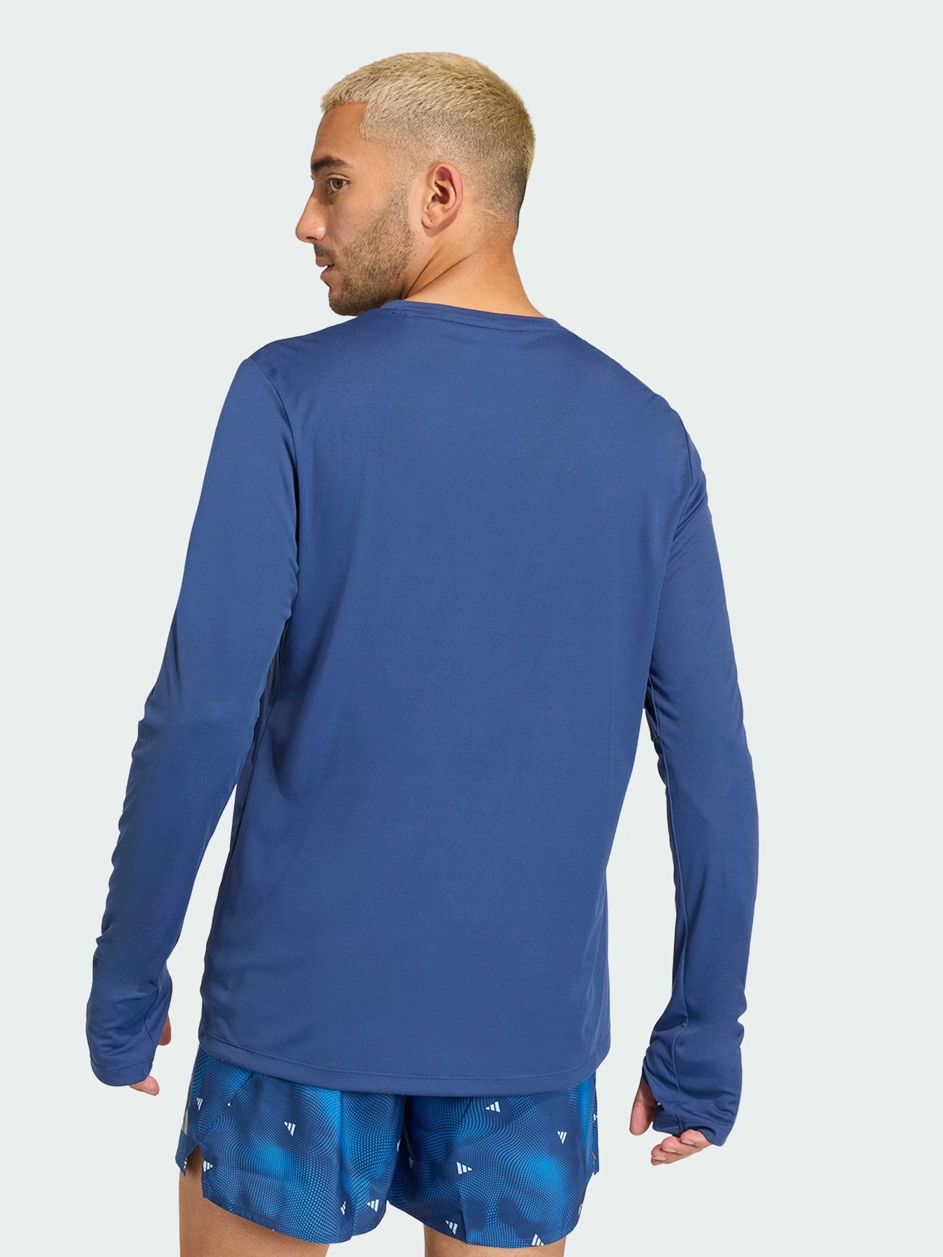 Худи и свитшоты Adidas модель KE8421 Худи и свитшоты Adidas модель KE8421 Фото