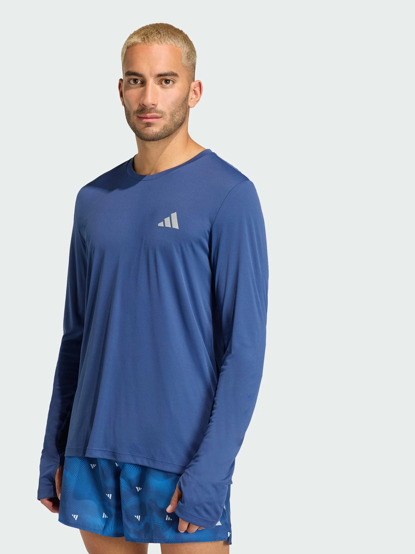 Худи и свитшоты Adidas модель KE8421 Худи и свитшоты Adidas модель KE8421 Фото