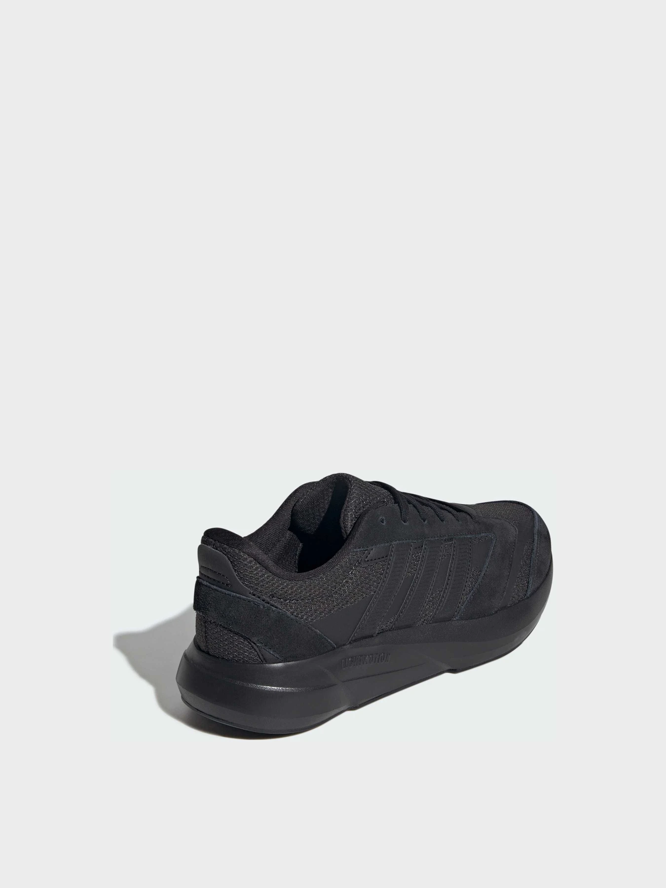 Кросівки Adidas модель HP6968 Кросівки Adidas модель HP6968 Фото