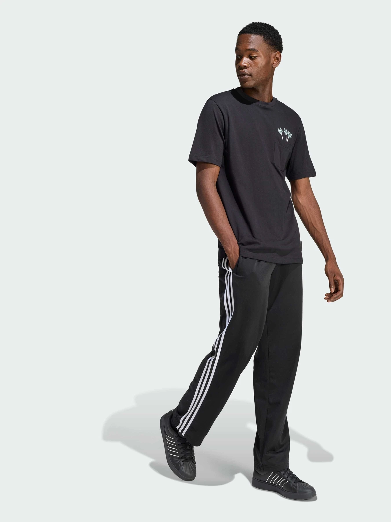 Футболки і поло Adidas модель JZ5040 Футболки і поло Adidas модель JZ5040 Фото