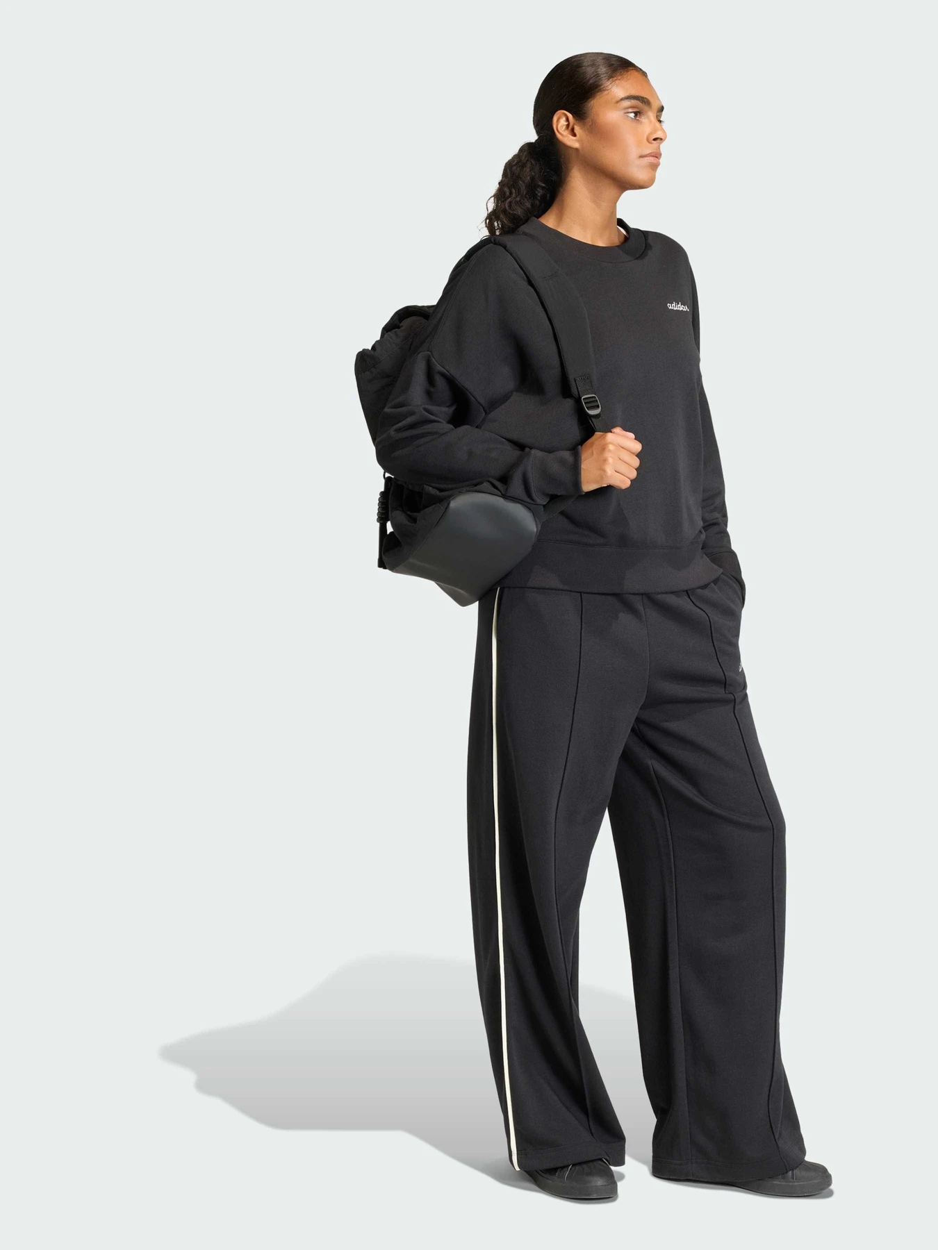 Худі та світшоти Adidas модель KC3995 Худі та світшоти Adidas модель KC3995 Фото